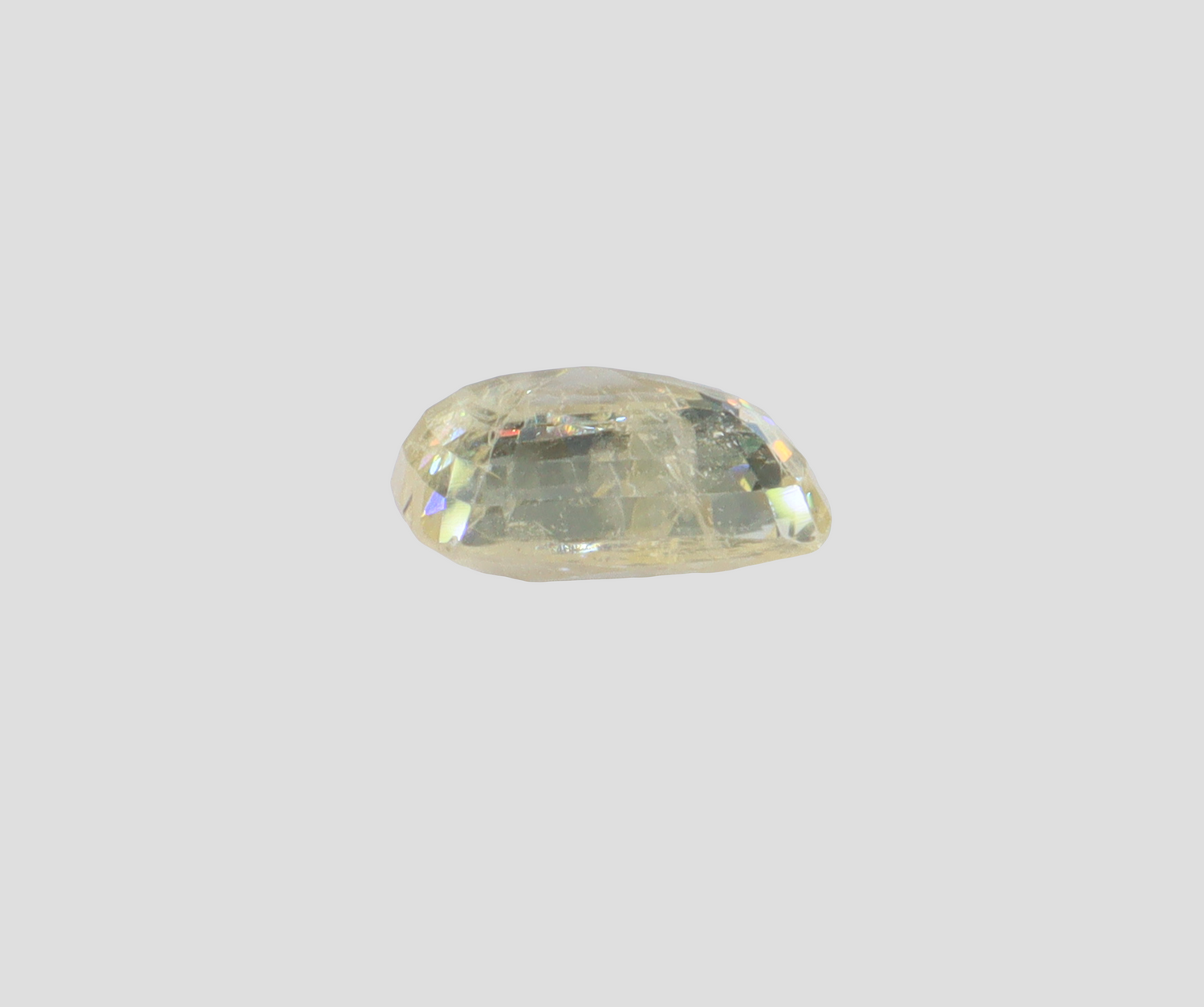 Yellow Sapphire - 6.32 Carats (Ceylonese/Sri Lankan)
