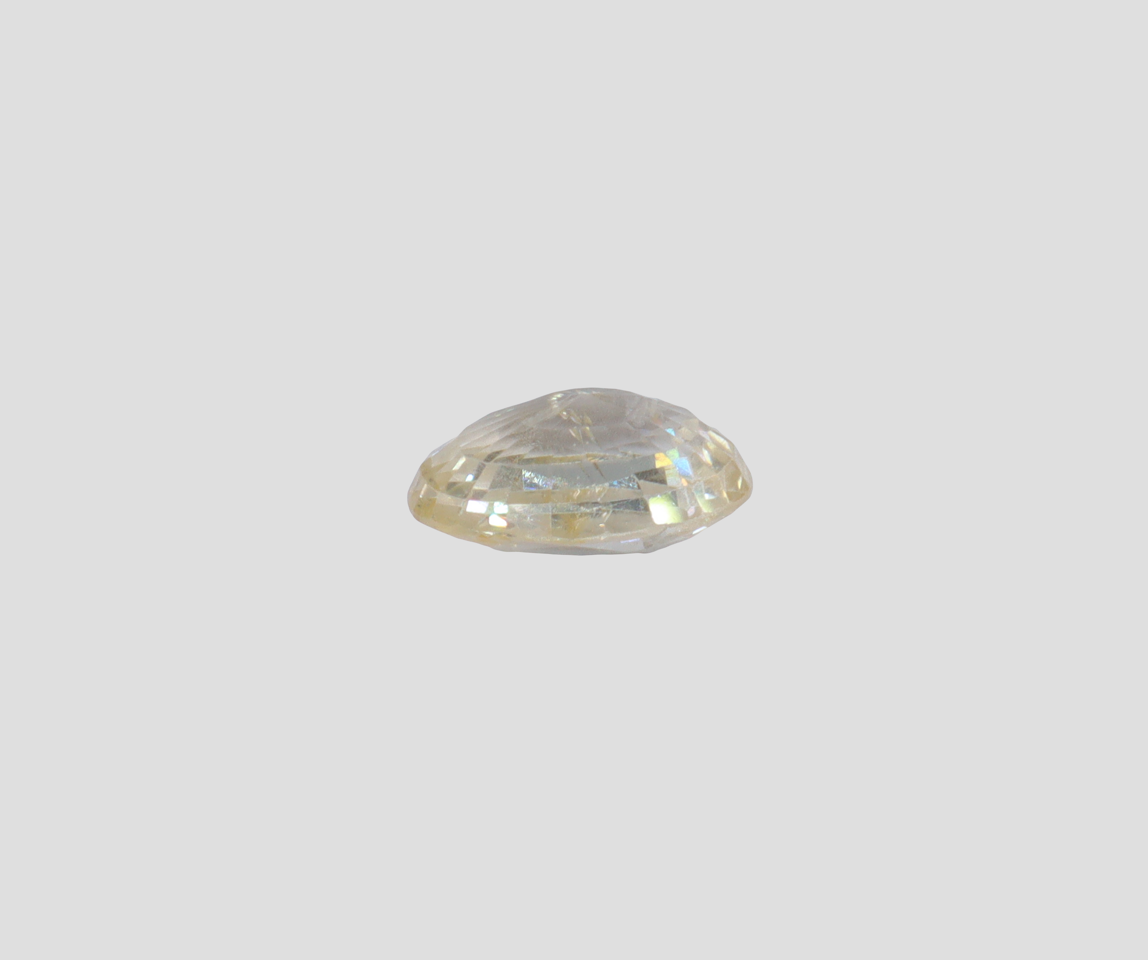 Yellow Sapphire - 6.49 Carats (Ceylonese/Sri Lankan)