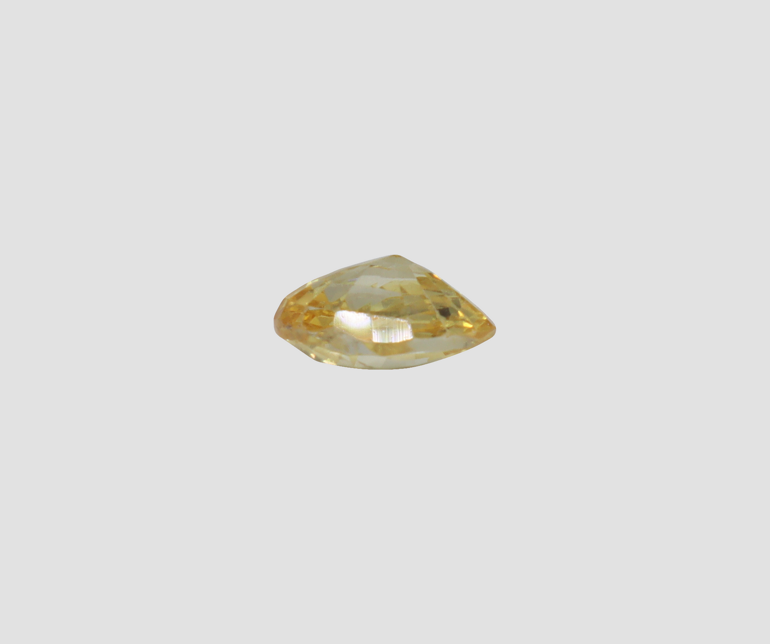 Yellow Sapphire - 4.37 Carats
