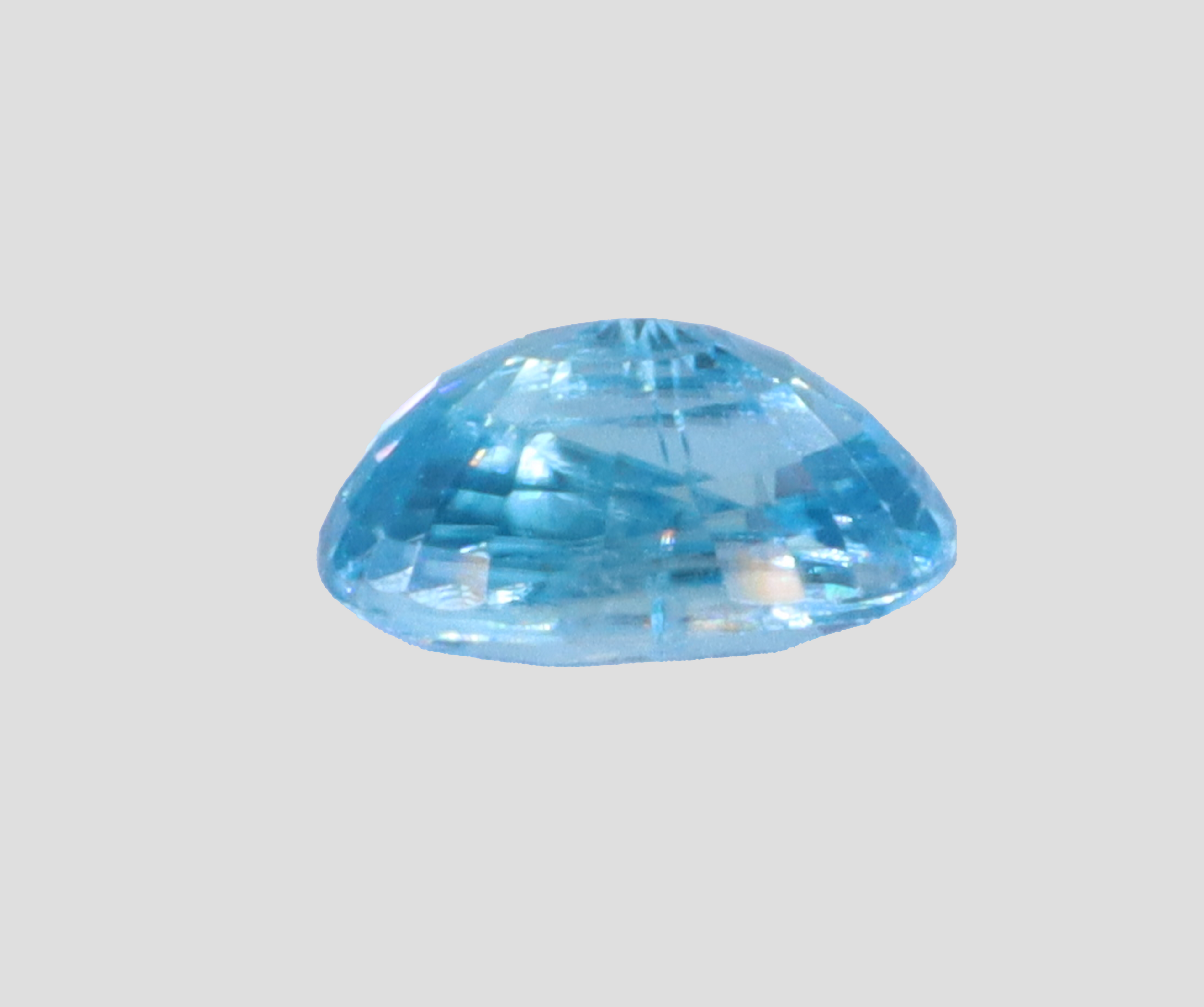 Blue Zircon - 5.56 Carats