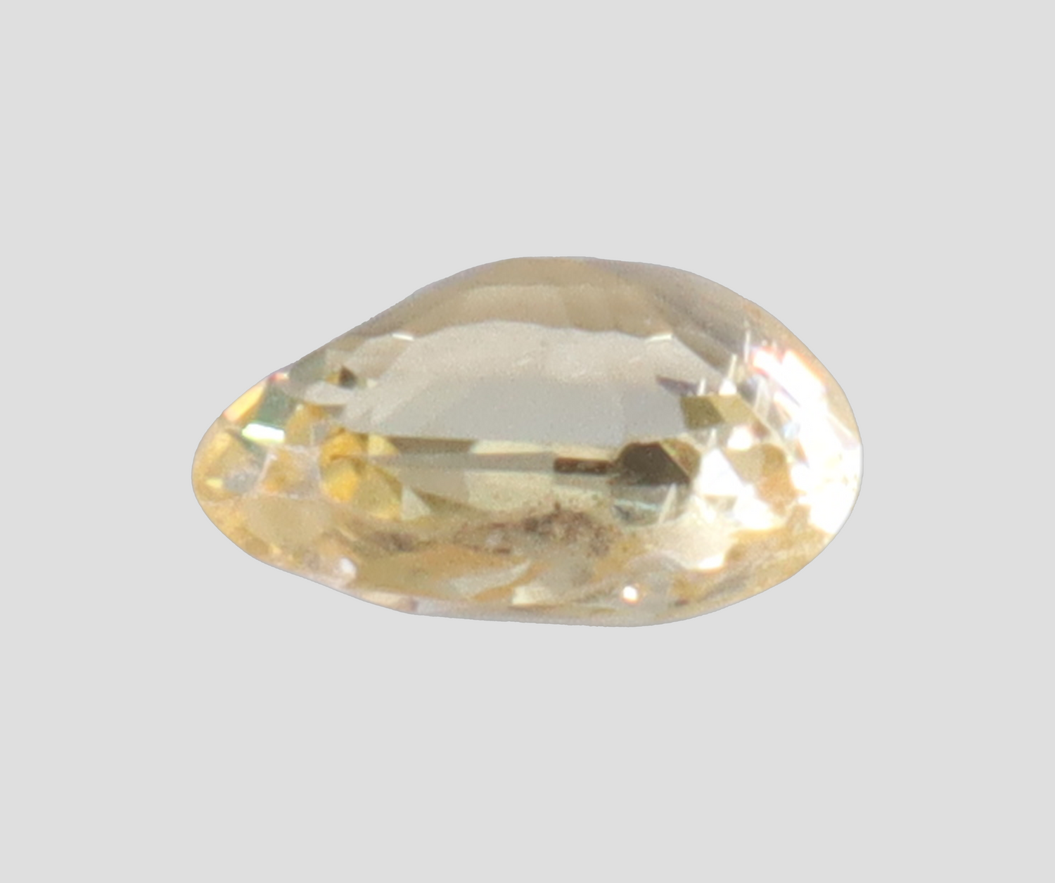 Yellow Sapphire - 2.87 Carats