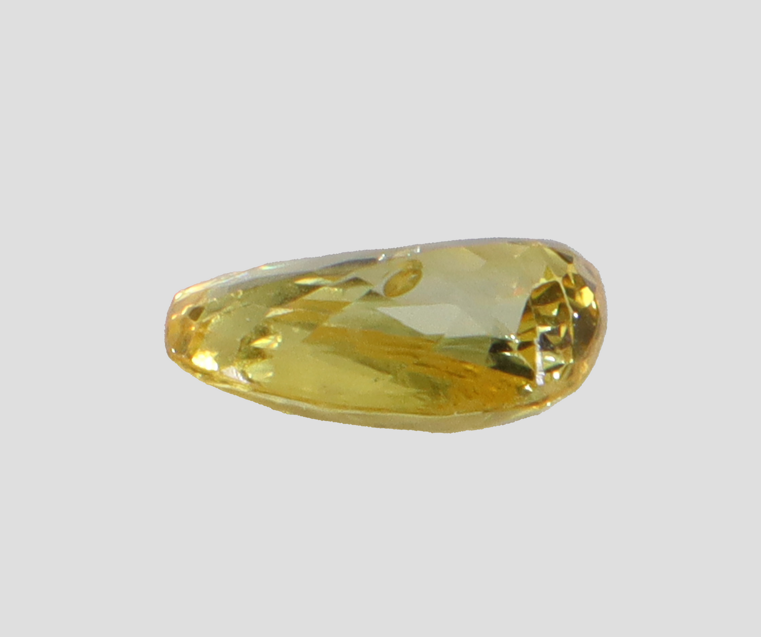 Yellow Sapphire - 4.95 Carat