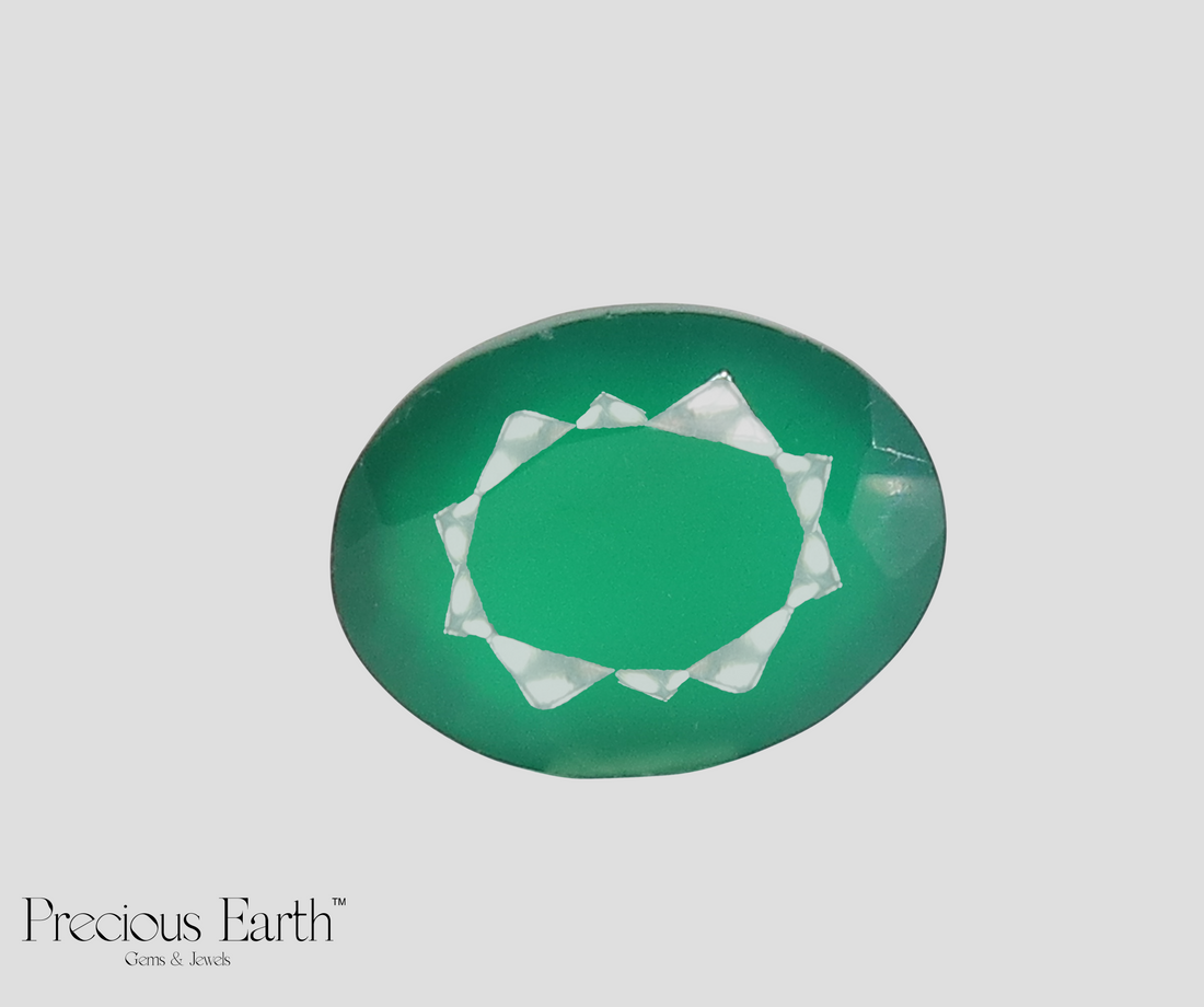 Green Onyx - 12.79 Carats