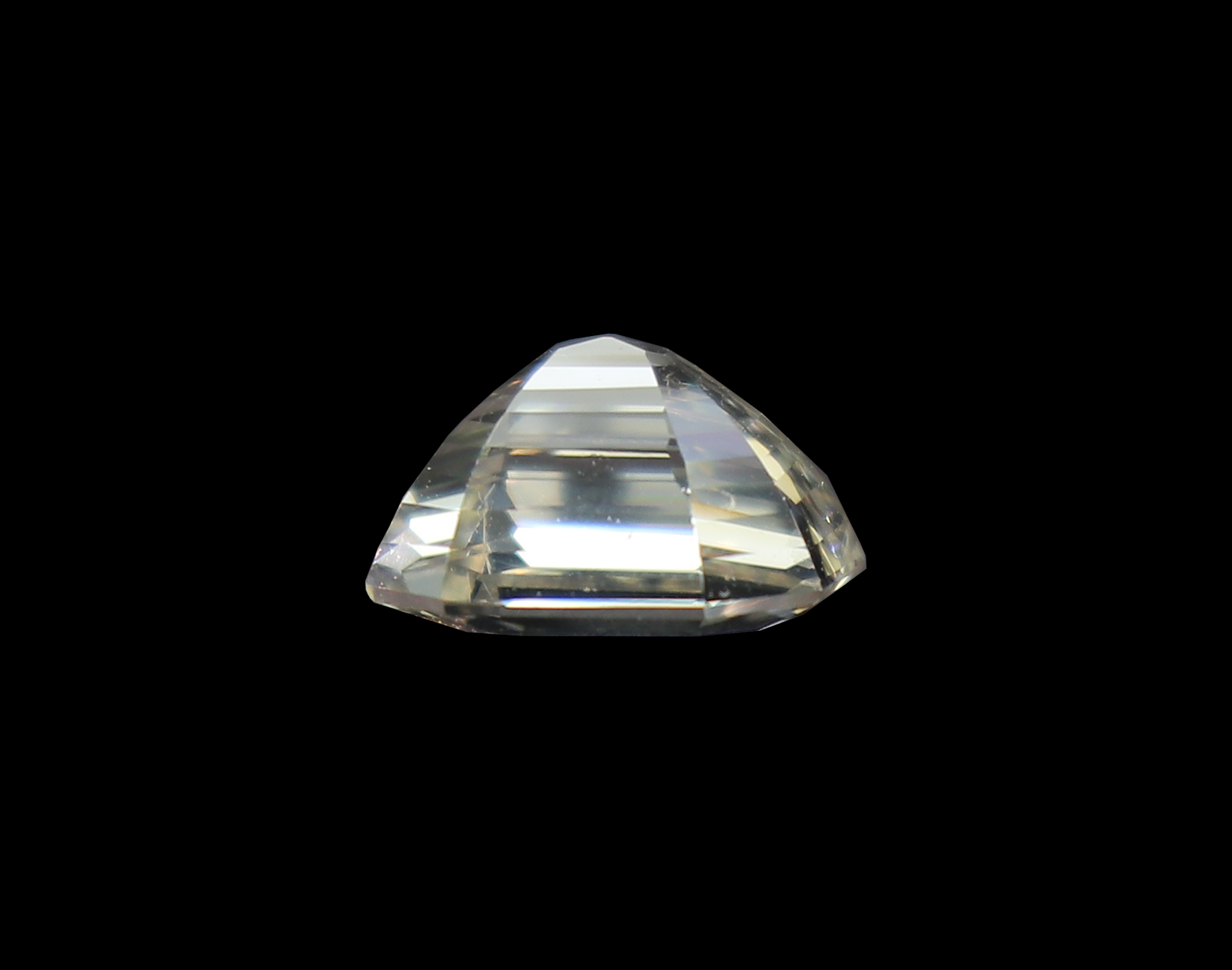 White Sapphire - 5.18 Carats