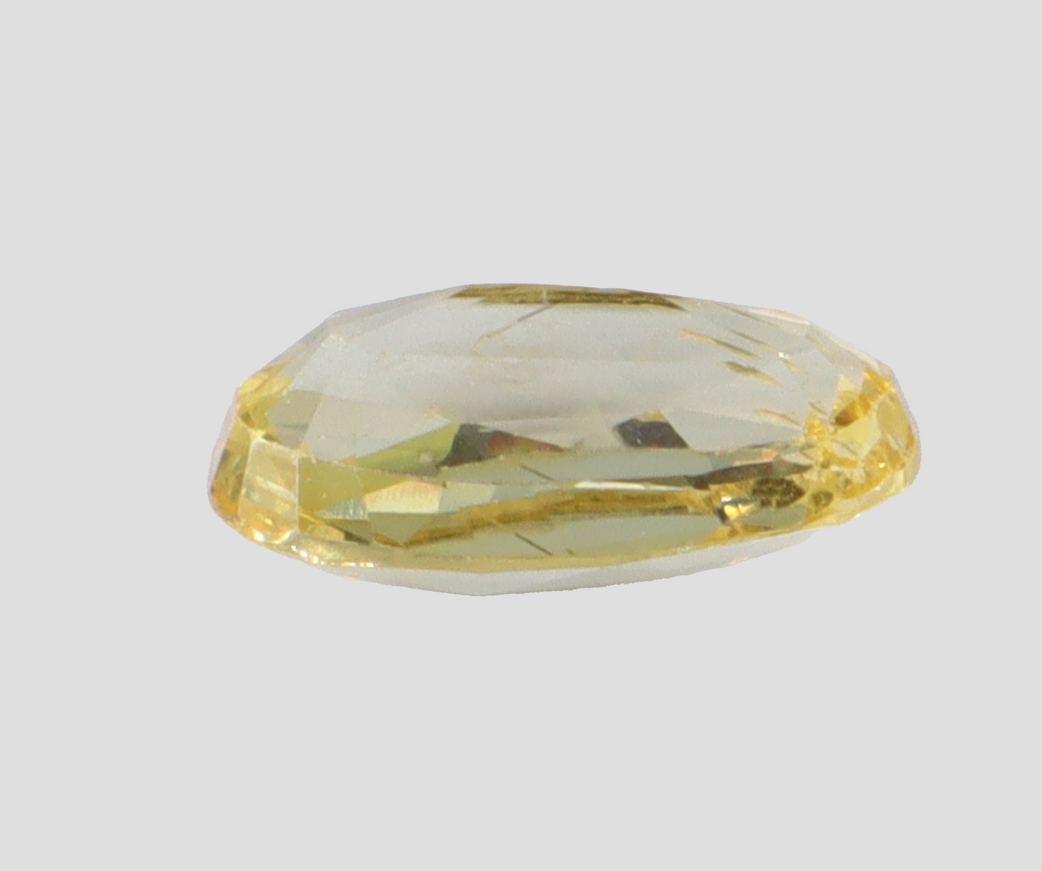 Yellow Sapphire - 5.64 Carats