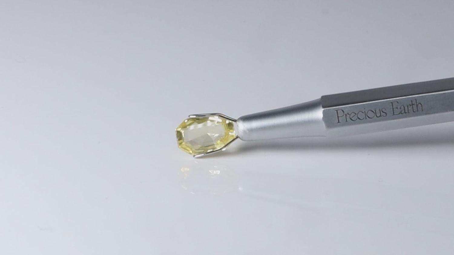 Yellow Sapphire - 2.91 Carats
