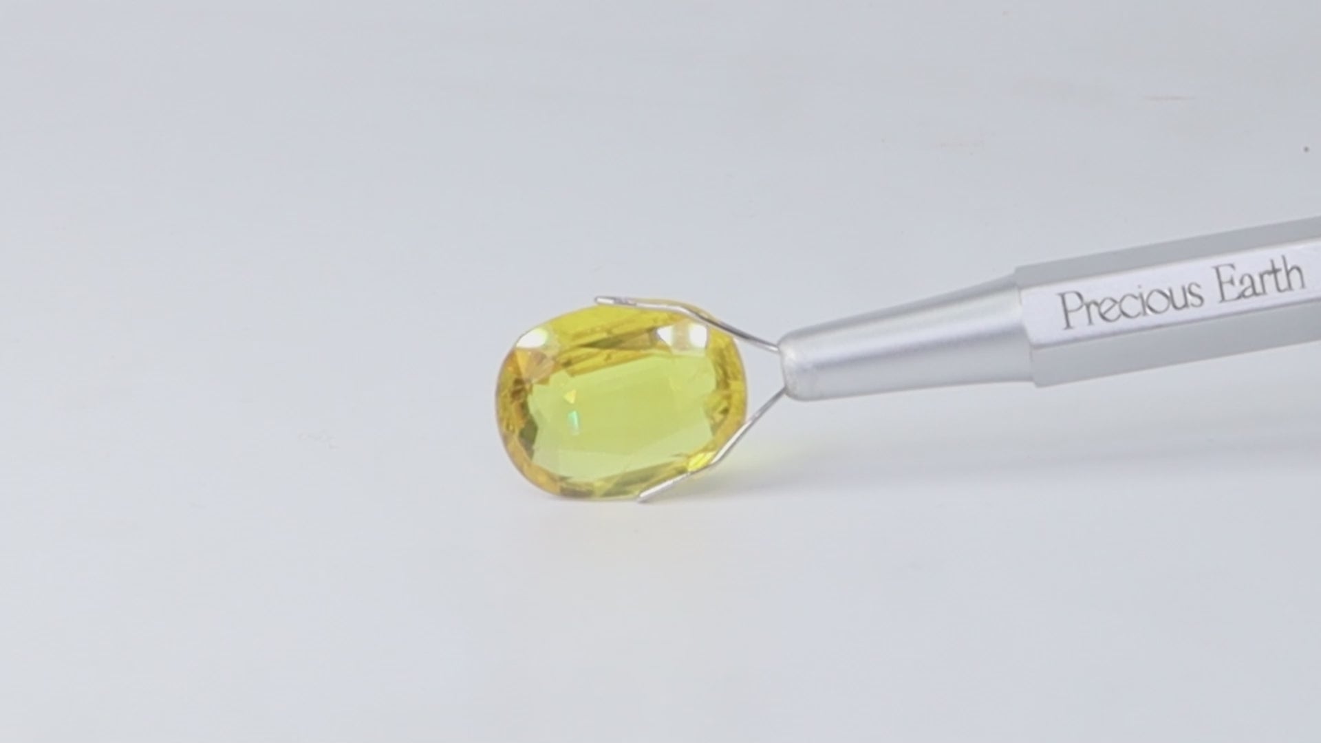Yellow Sapphire - 10.64 Carats (Thailand)