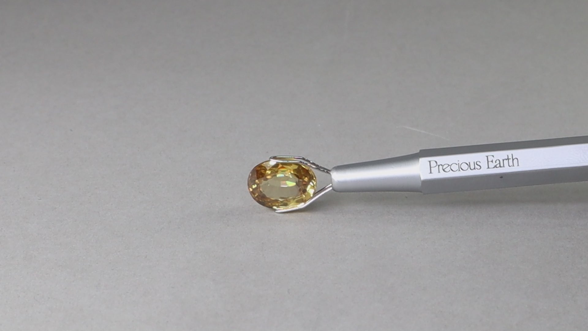 Yellow Zircon - 6.99 Carats