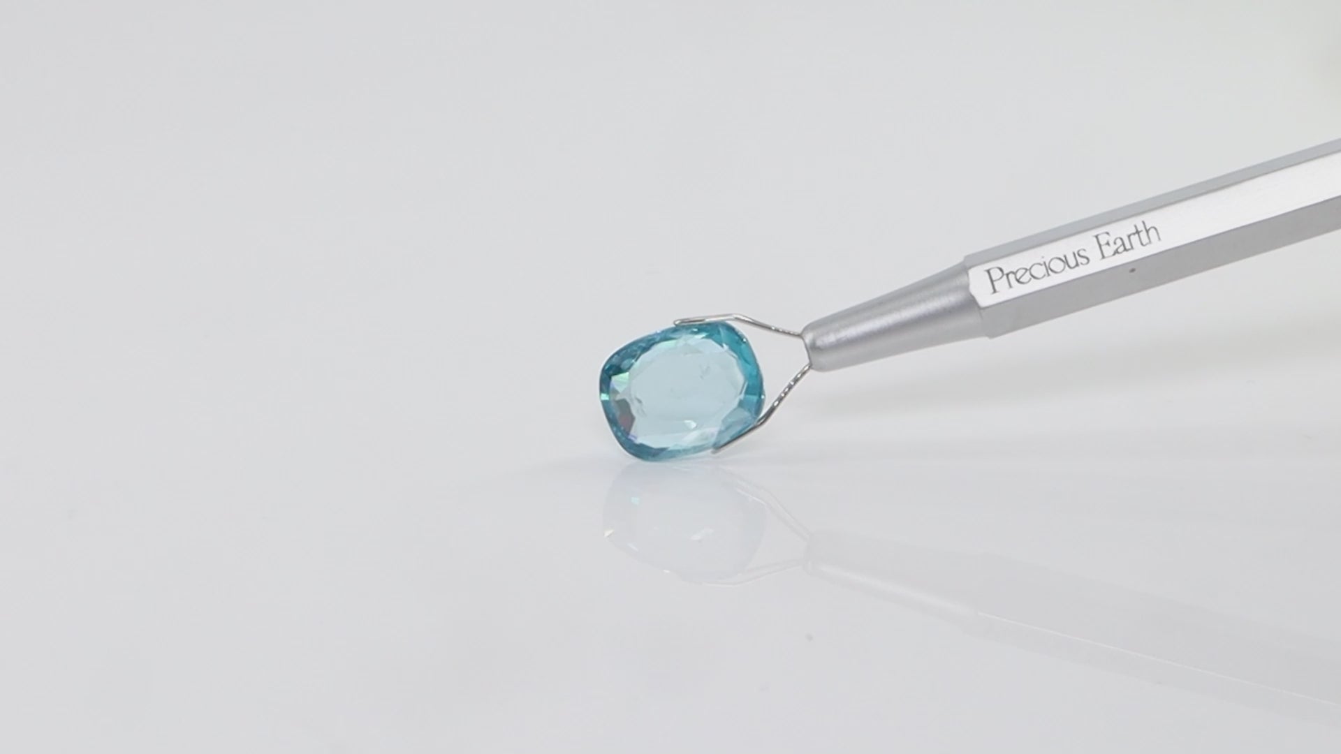 Blue Zircon - 10.69 Carats