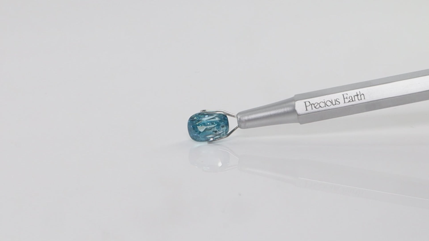 Blue Zircon - 6.52 Carats