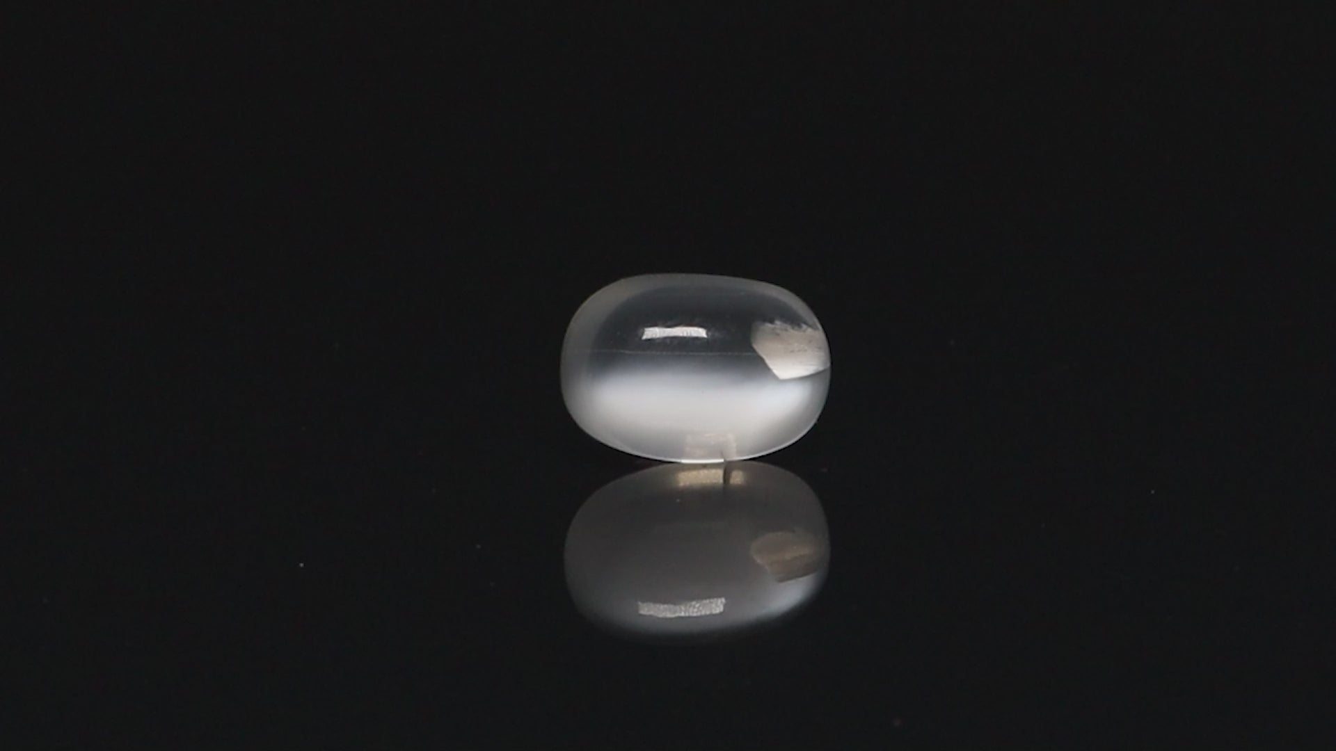 White Moonstone - 10.00 Carats