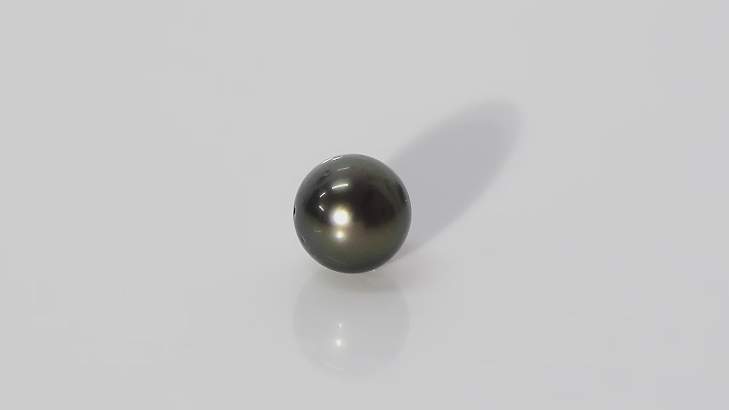 Black Tahitian (Cultured) Pearl - 9.16 Carats
