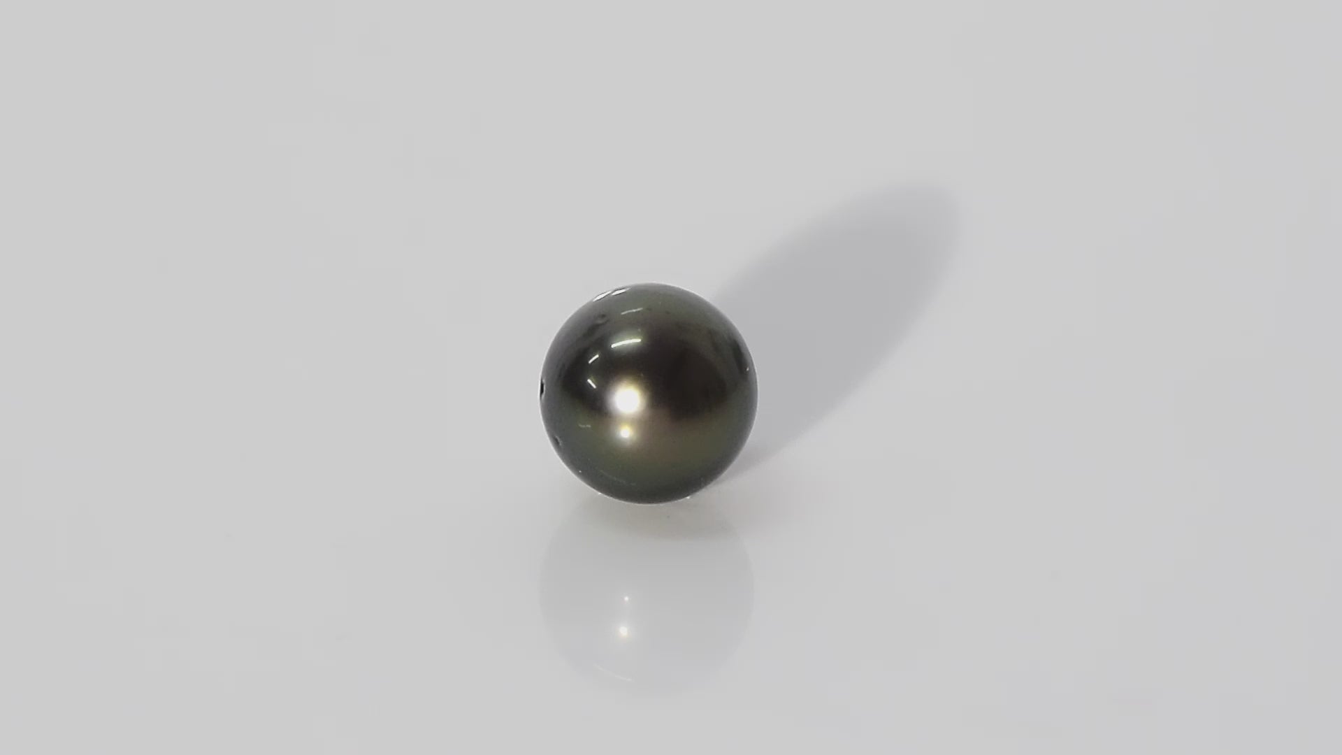 Black Tahitian (Cultured) Pearl - 9.16 Carats