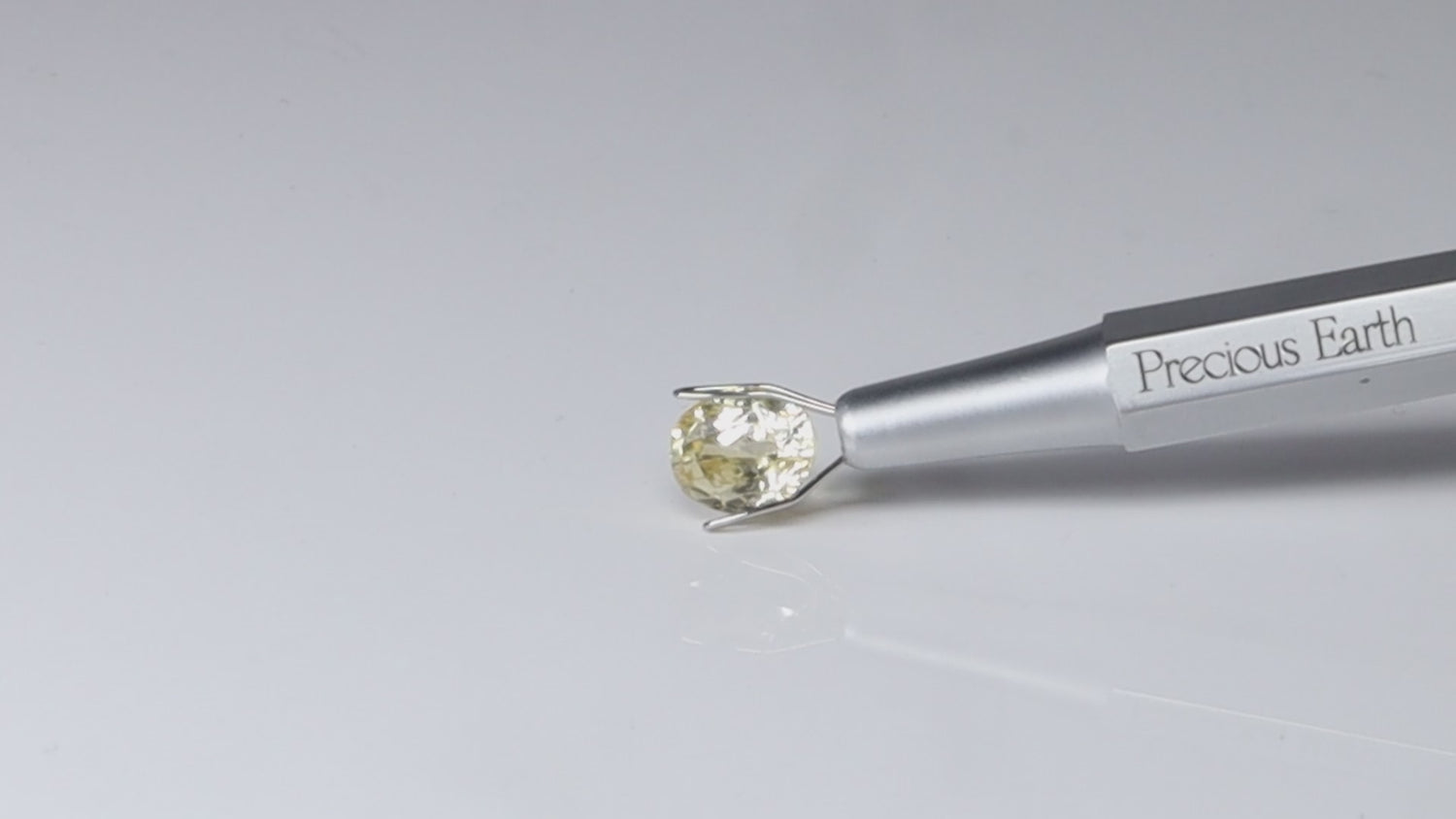 Yellow Sapphire - 2.95 Carat