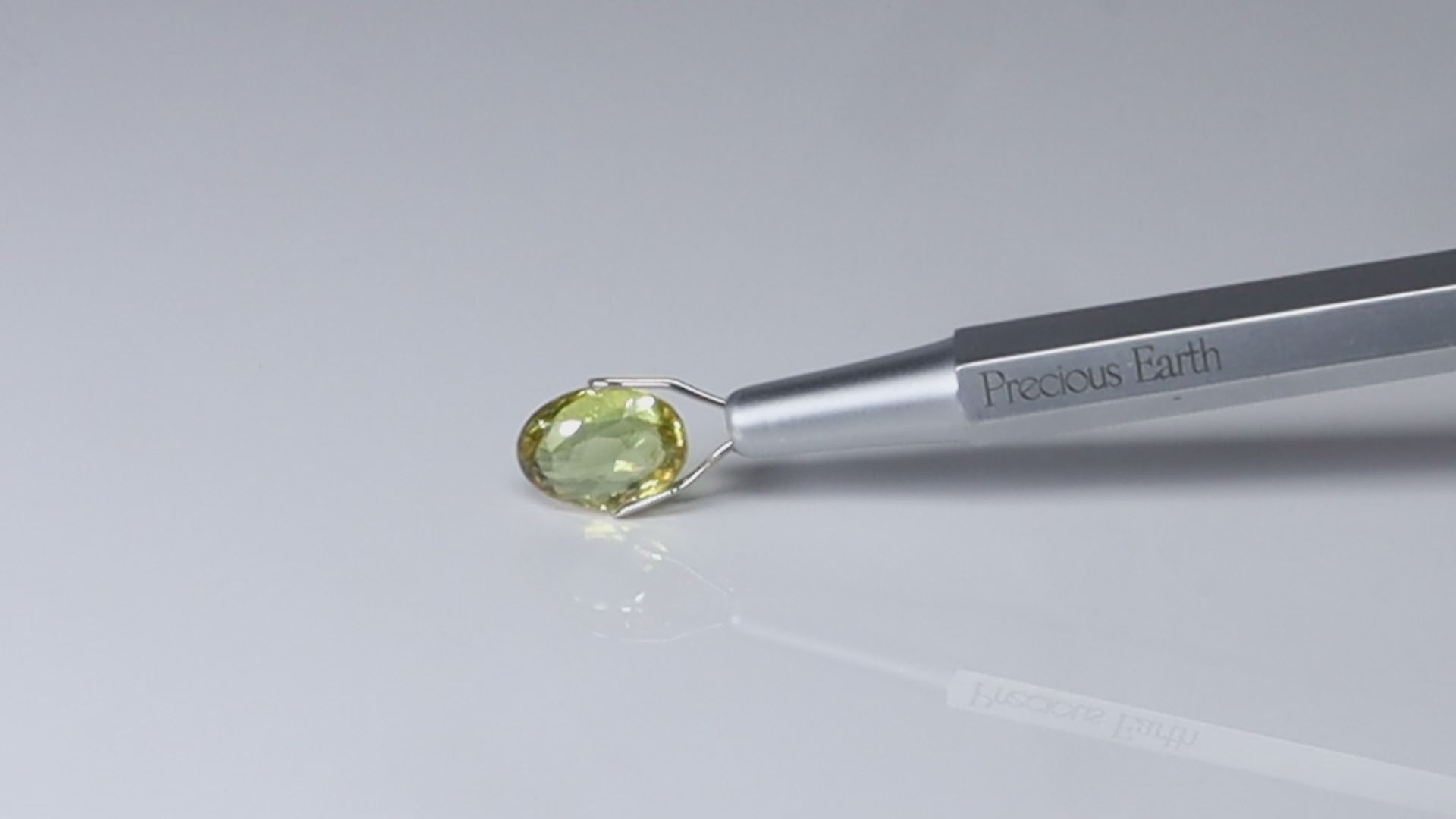 Yellow Sapphire - 4.73 Carat