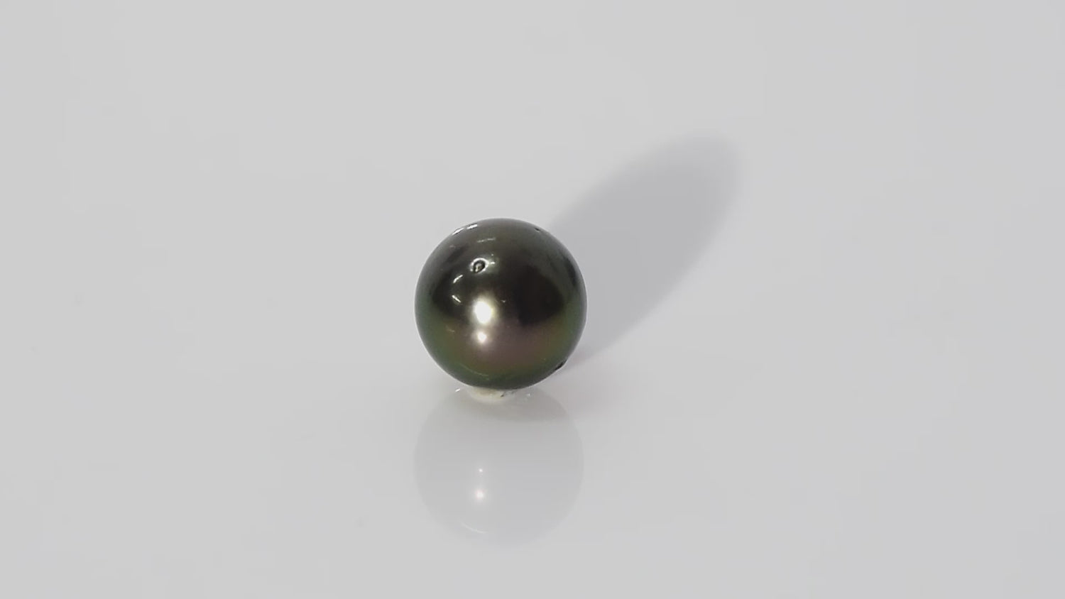 Black Tahitian (Cultured) Pearl - 9.13 Carats