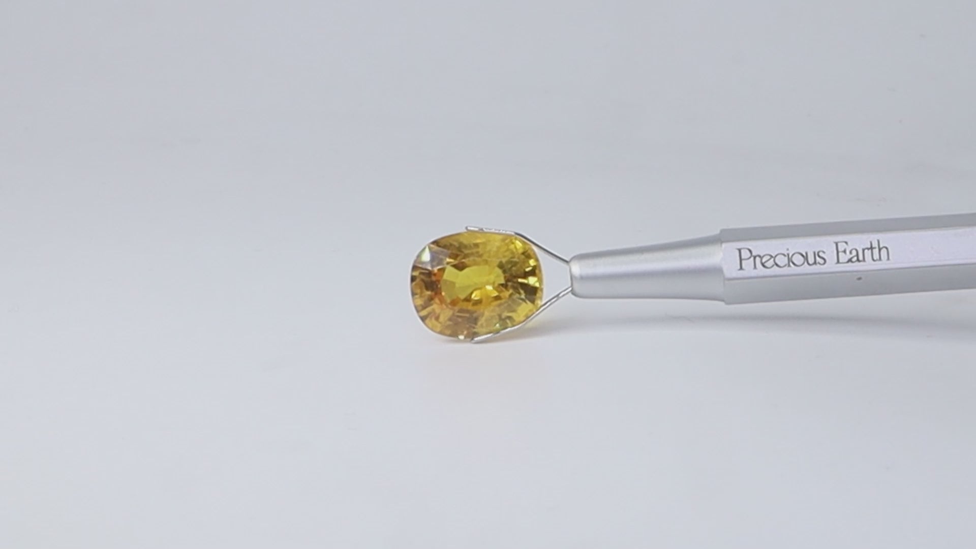 Yellow Sapphire - 9.59 Carats (Thailand)