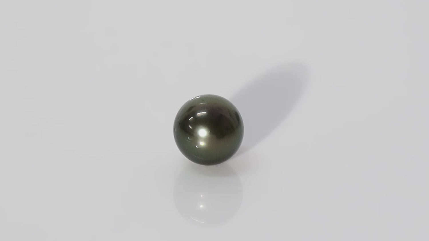 Black Tahitian (Cultured) Pearl - 9.45 Carats