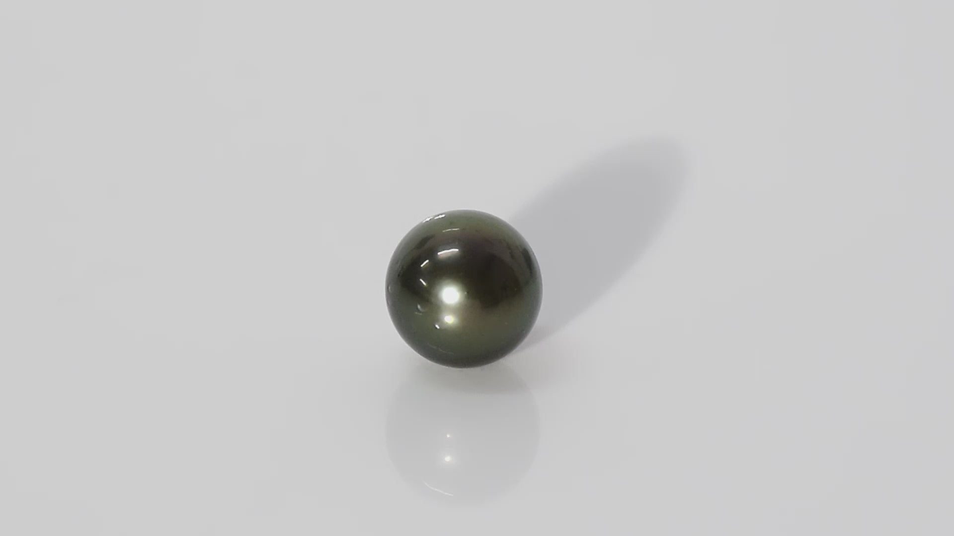 Black Tahitian (Cultured) Pearl - 9.45 Carats