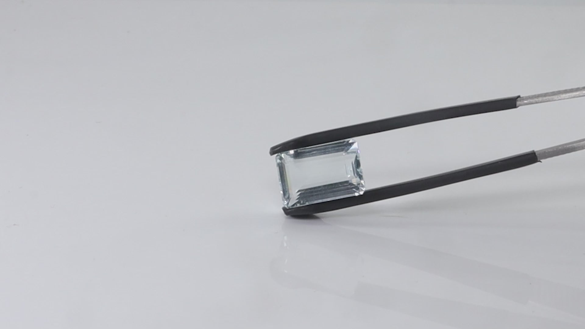 Aquamarine - 14.83 Carats