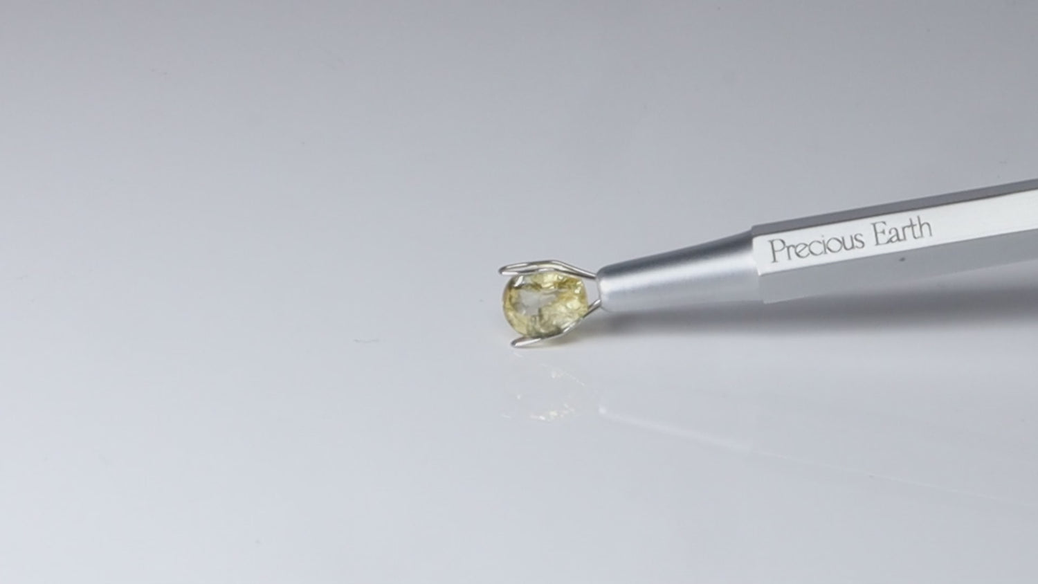 Yellow Sapphire - 2.80 Carats