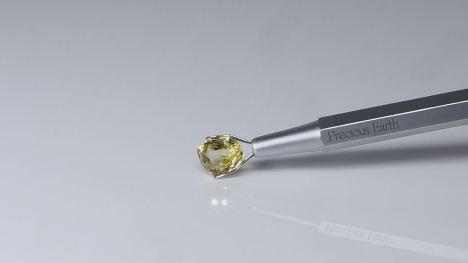 Yellow Sapphire - 4.45 Carats
