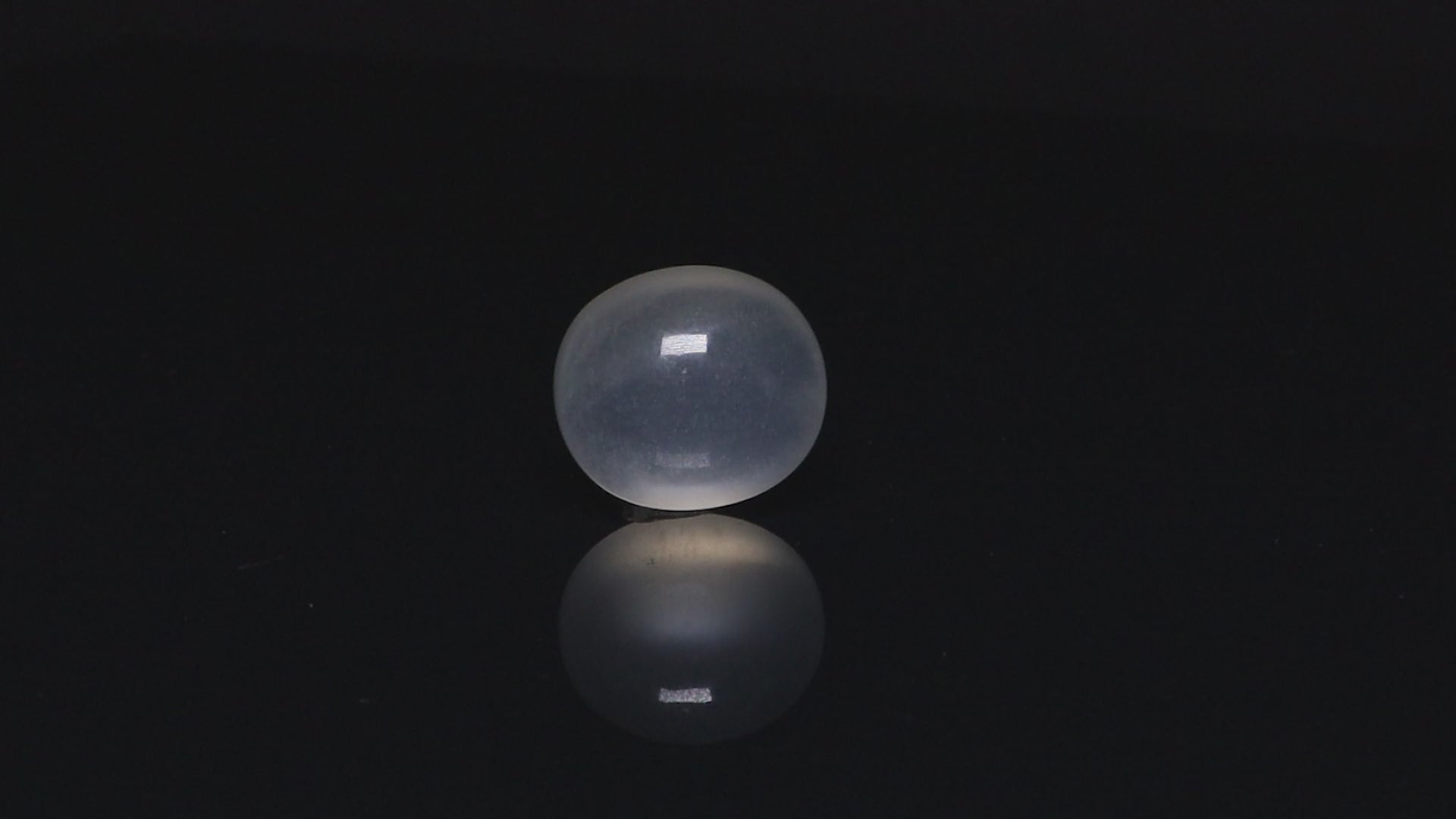 White Moonstone - 20.51 Carats