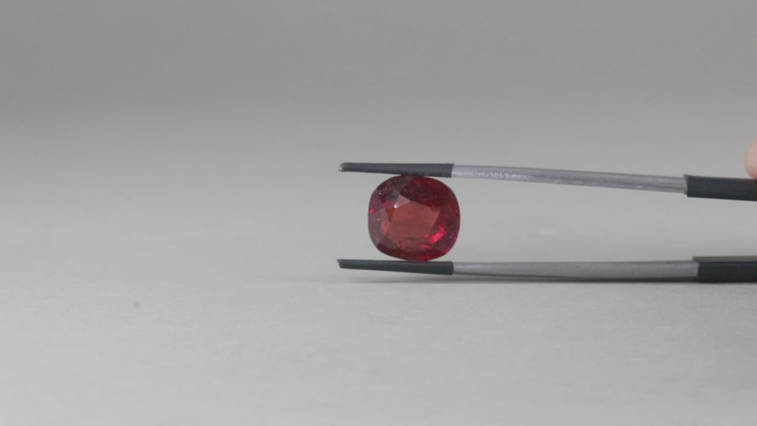 Hessonite - 6.95 Carats