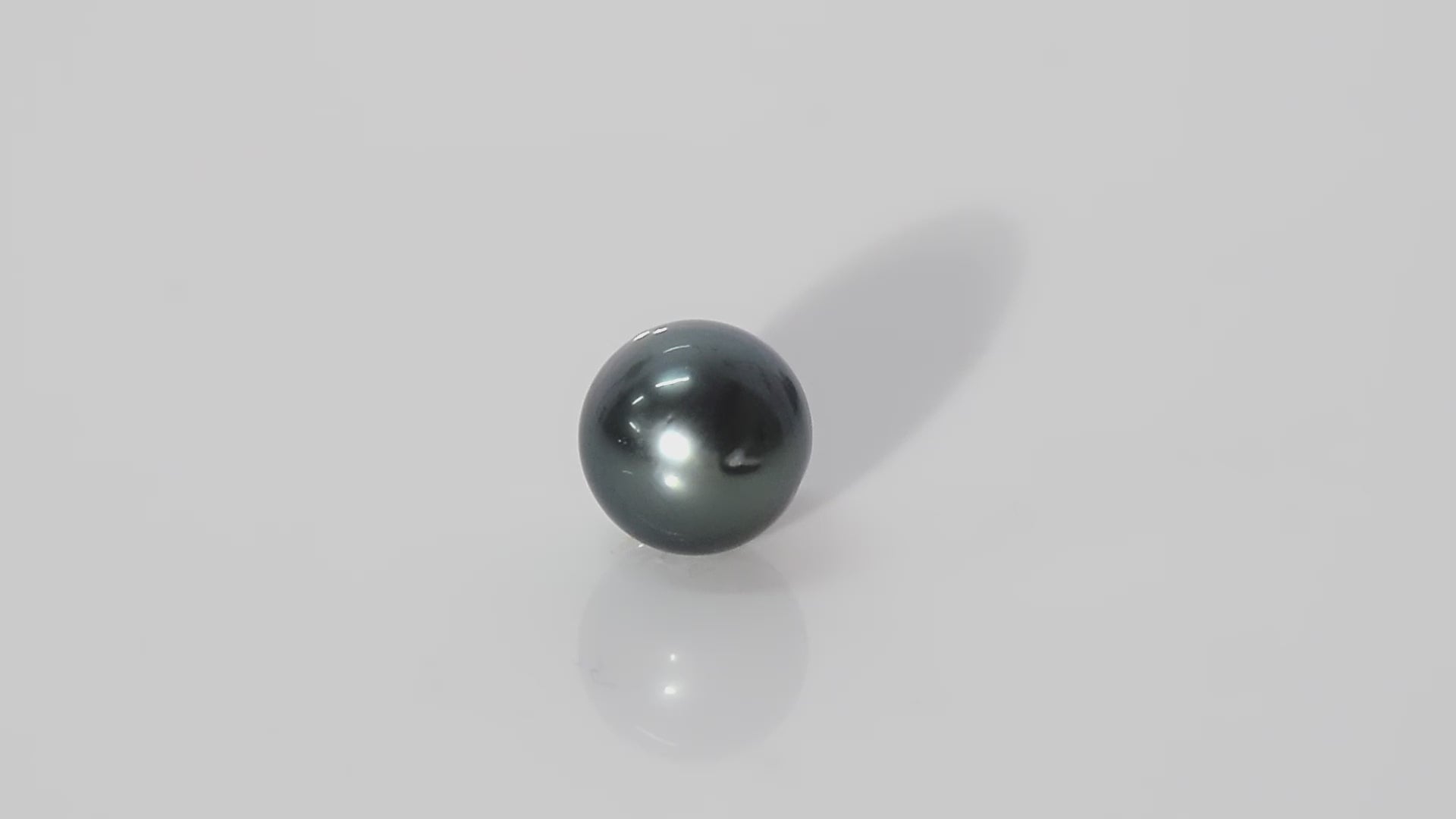 Black Tahitian (Cultured) Pearl - 8.88 Carats