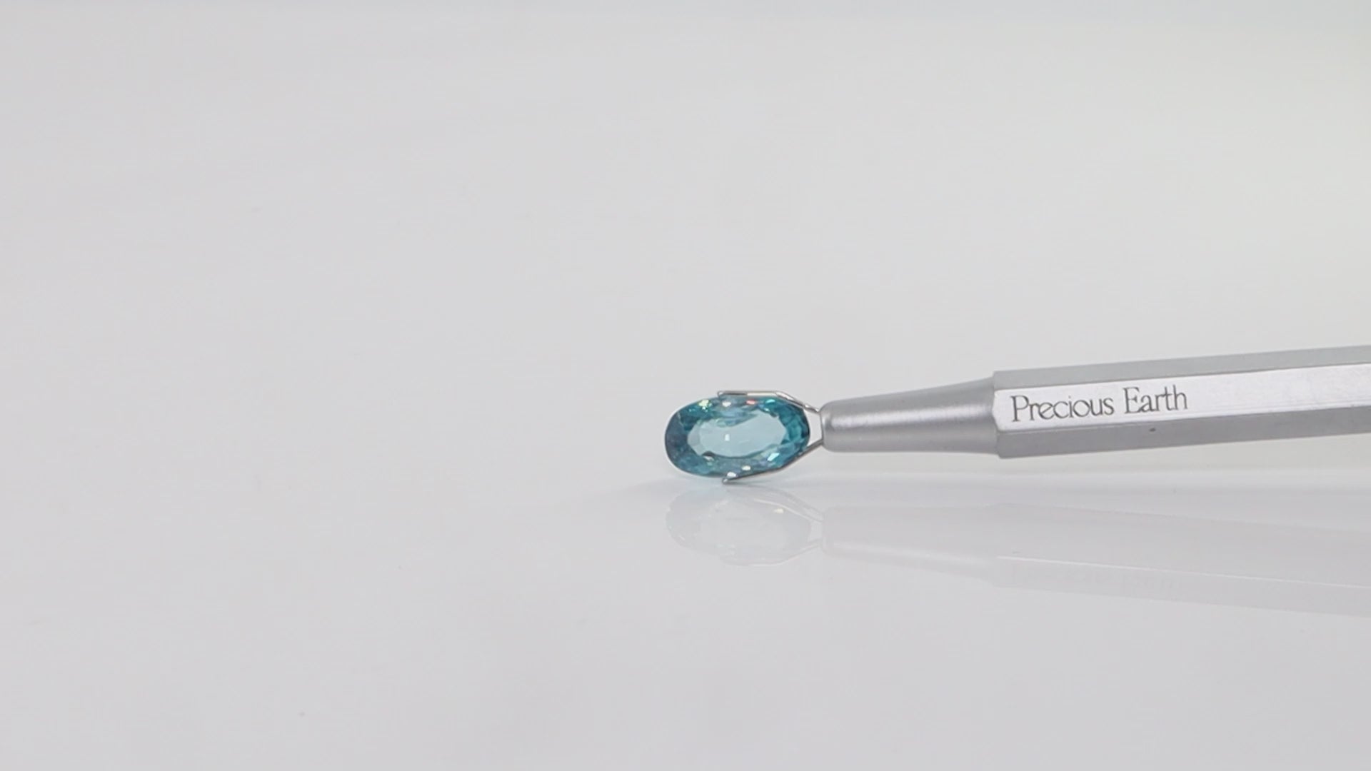 Blue Zircon - 5.47 Carats