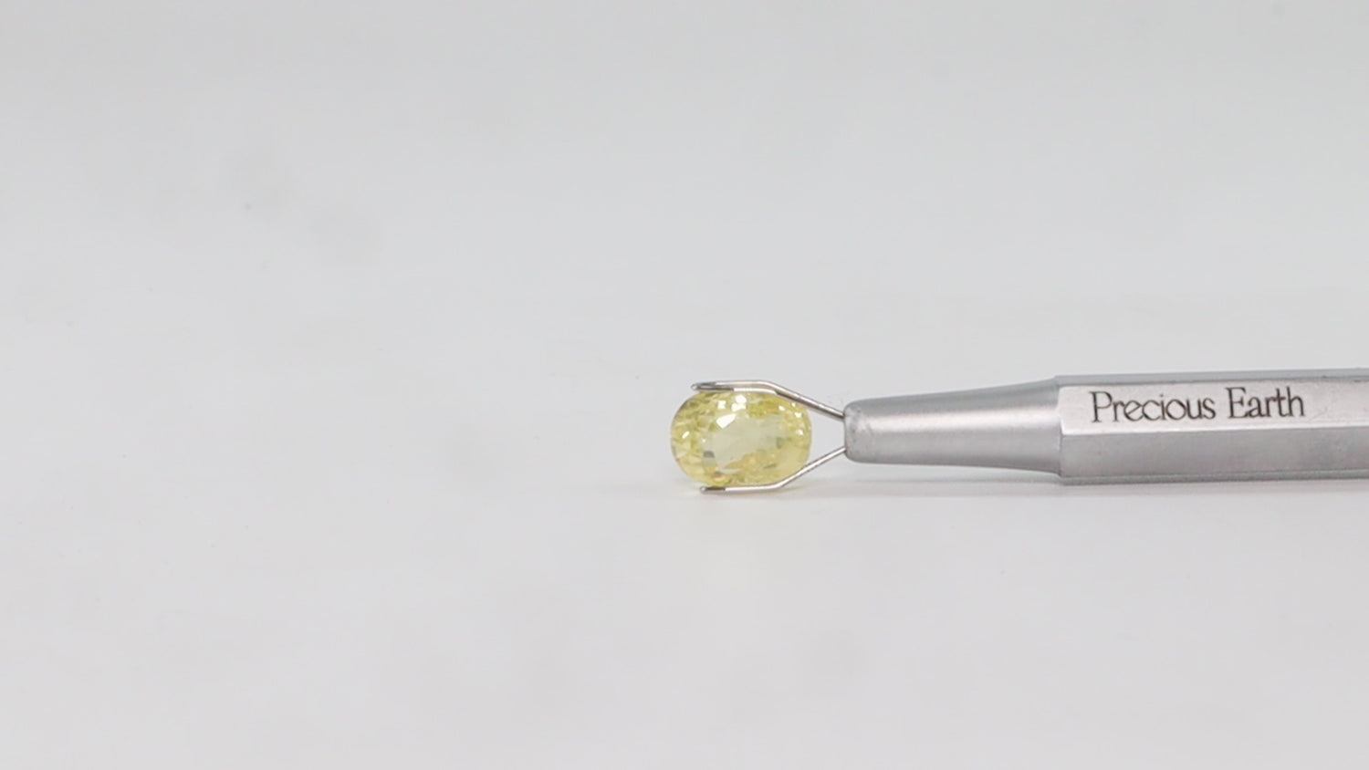 Yellow Sapphire - 4.93 Carat