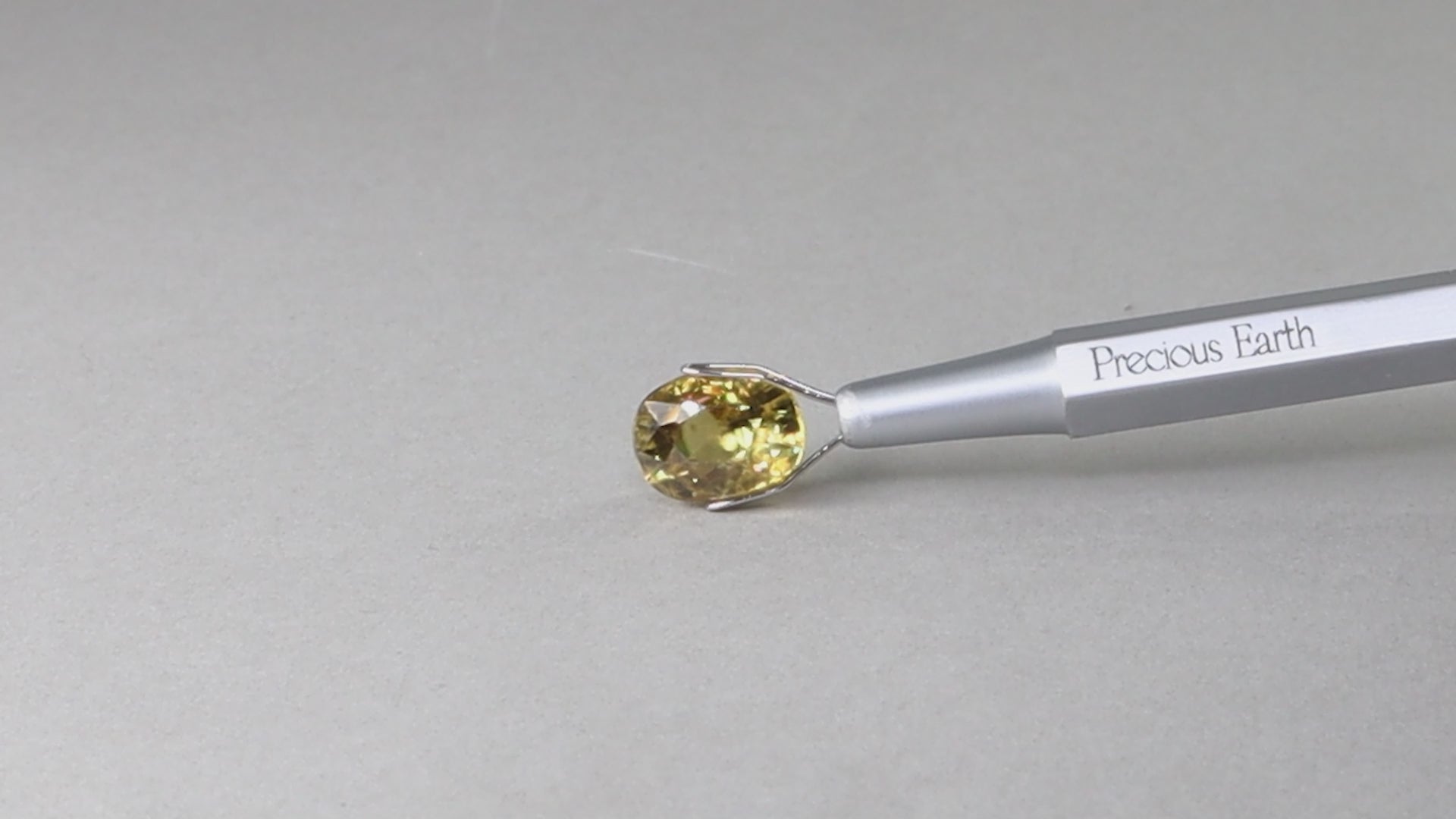 Yellow Zircon - 8.29 Carats