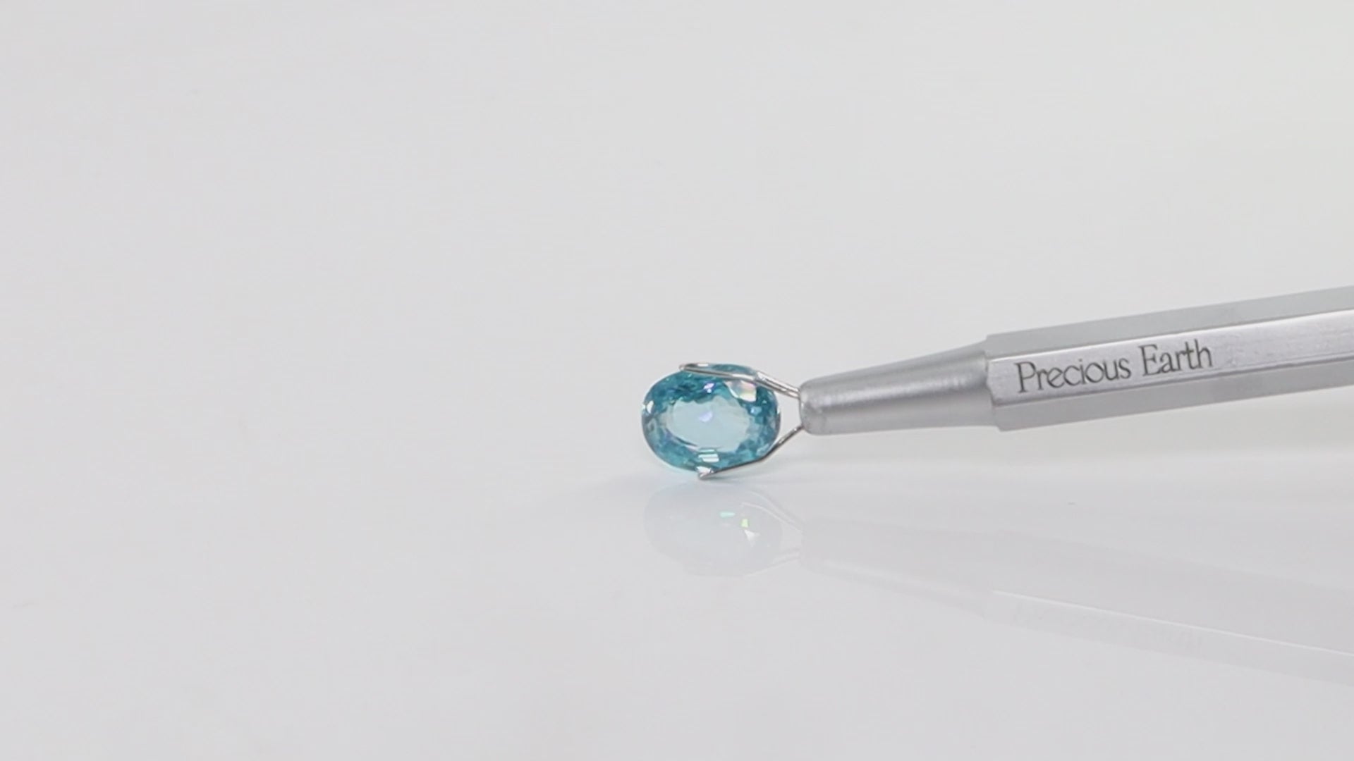 Blue Zircon - 5.32 Carat