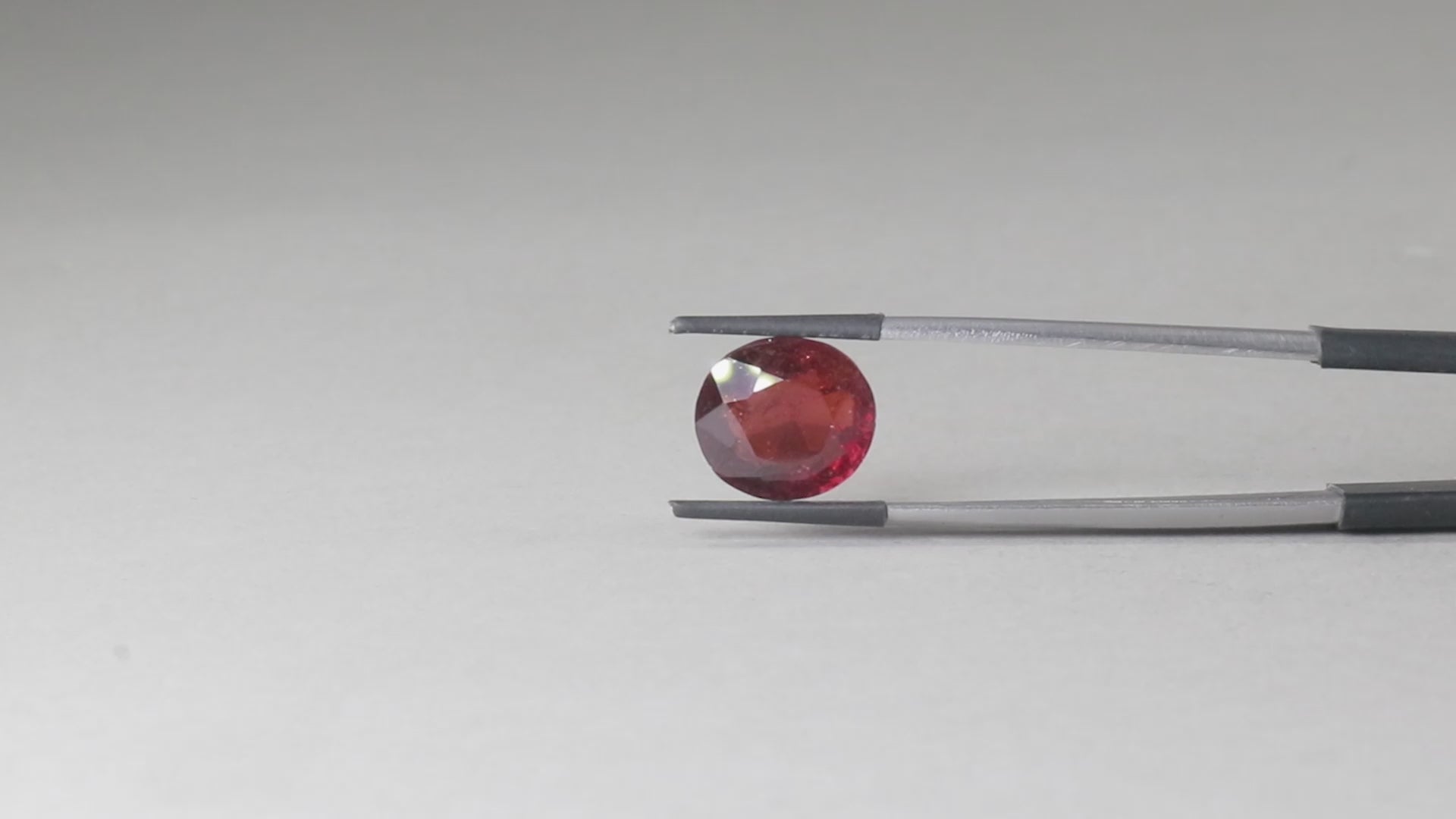Hessonite - 6.89 Carats