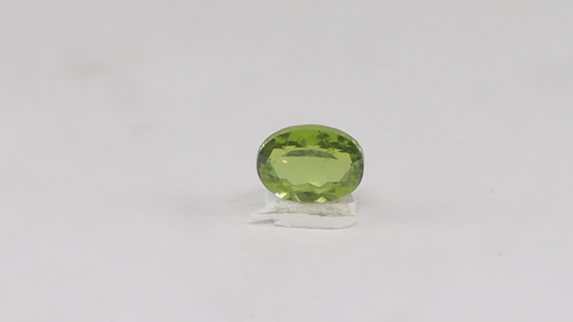 Peridot - 5.72 Carats