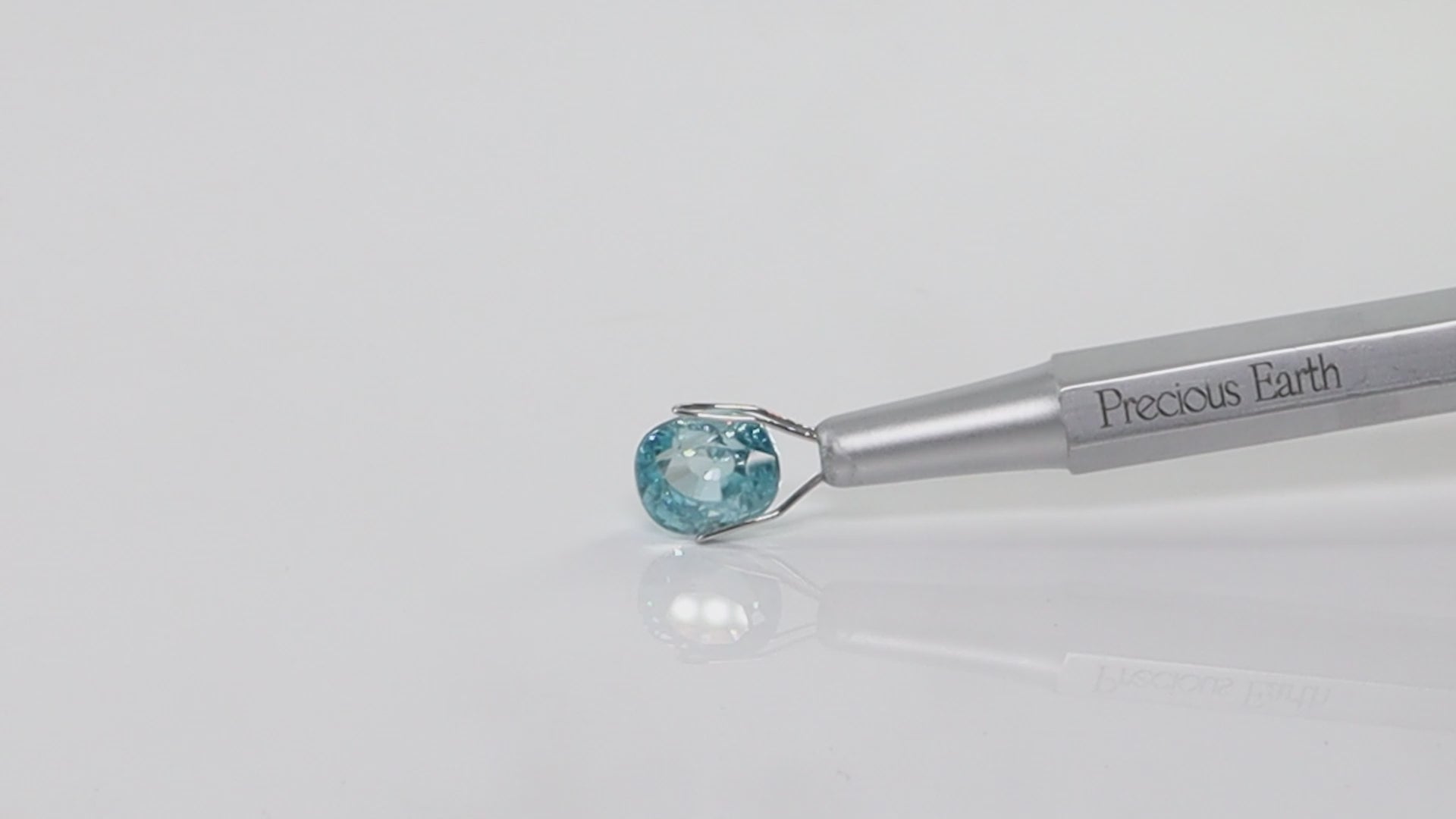 Blue Zircon - 5.57 Carats