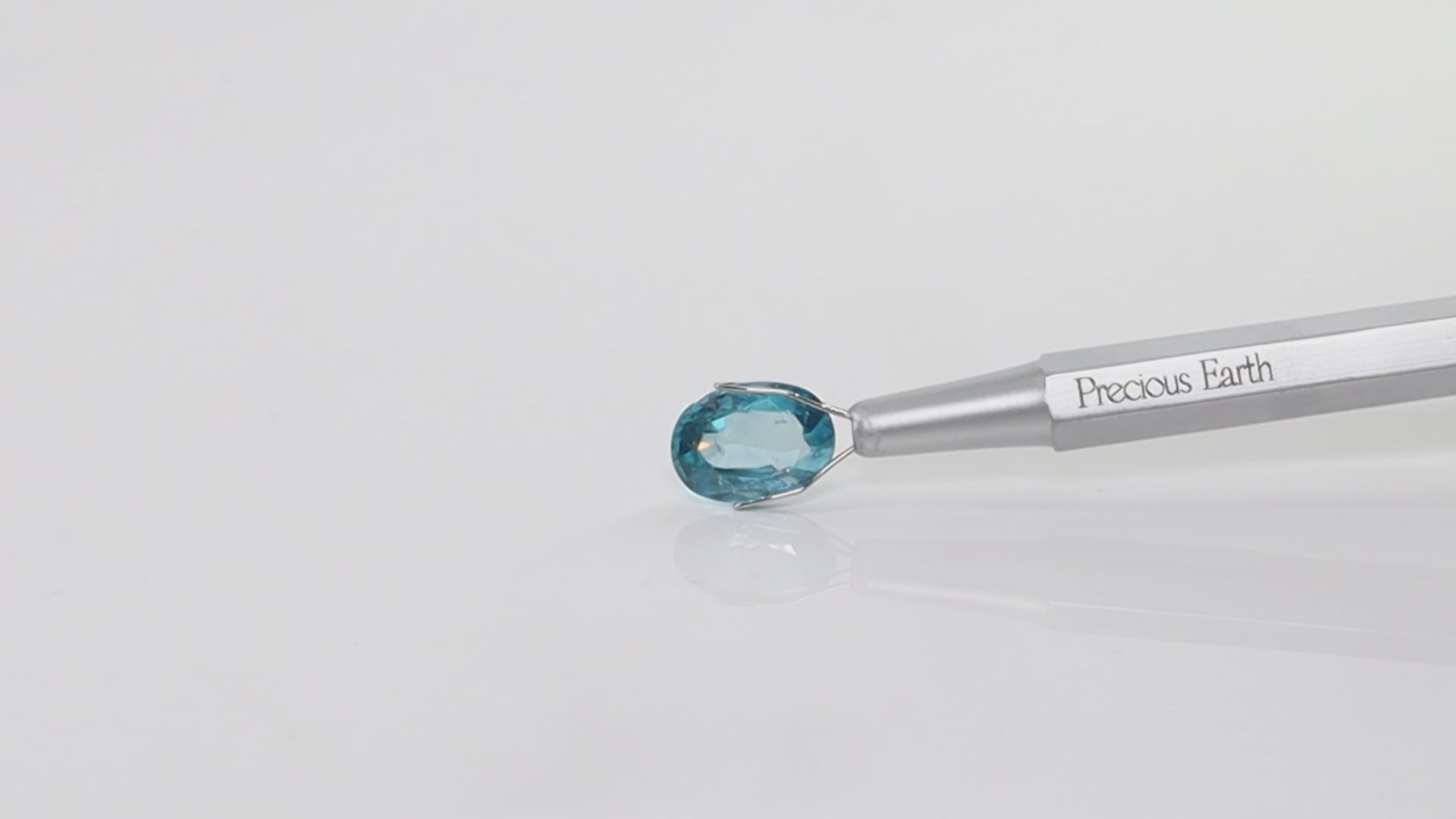 Blue Zircon - 5.62 Carats