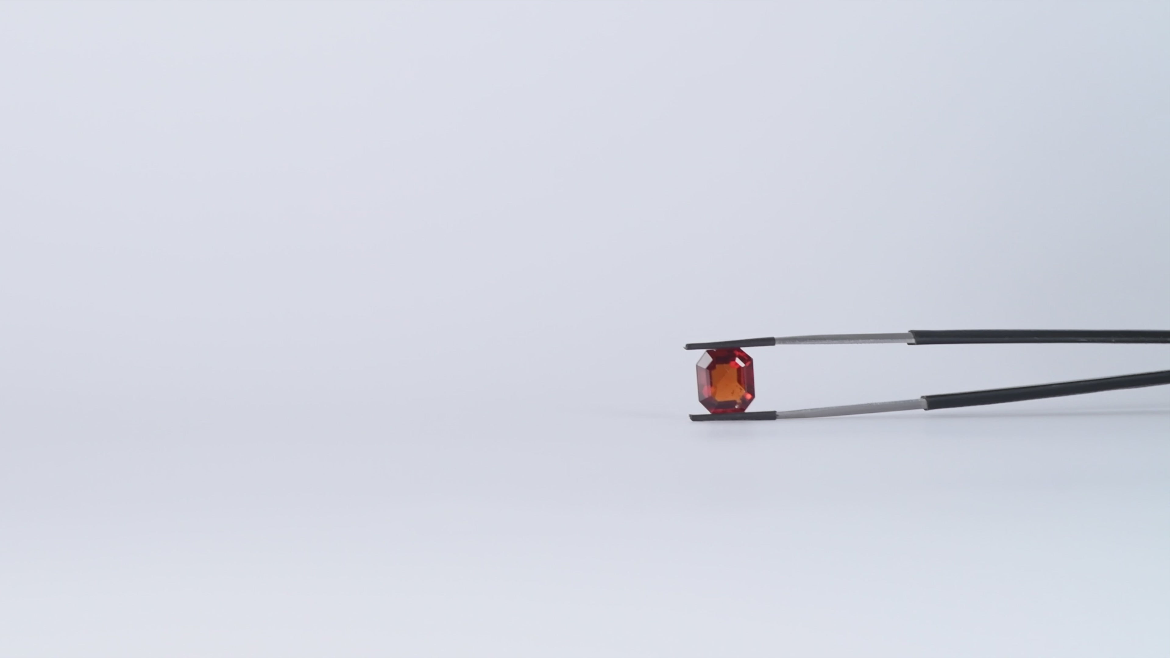 Hessonite - 10.15 Carats