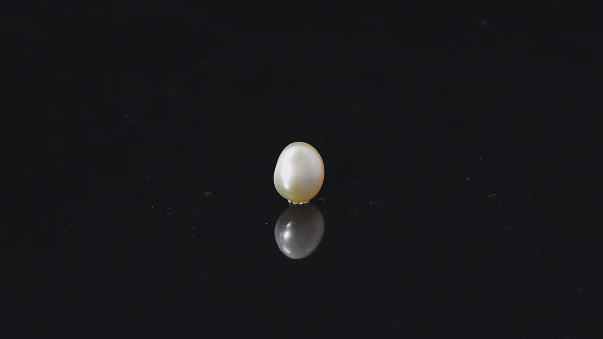Keshi Pearl - 6.18 Carats