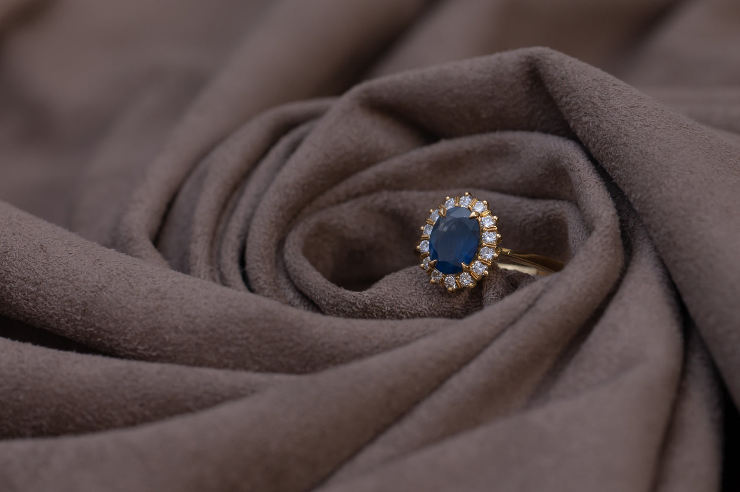 A Blue sapphire (neelam stone) ring