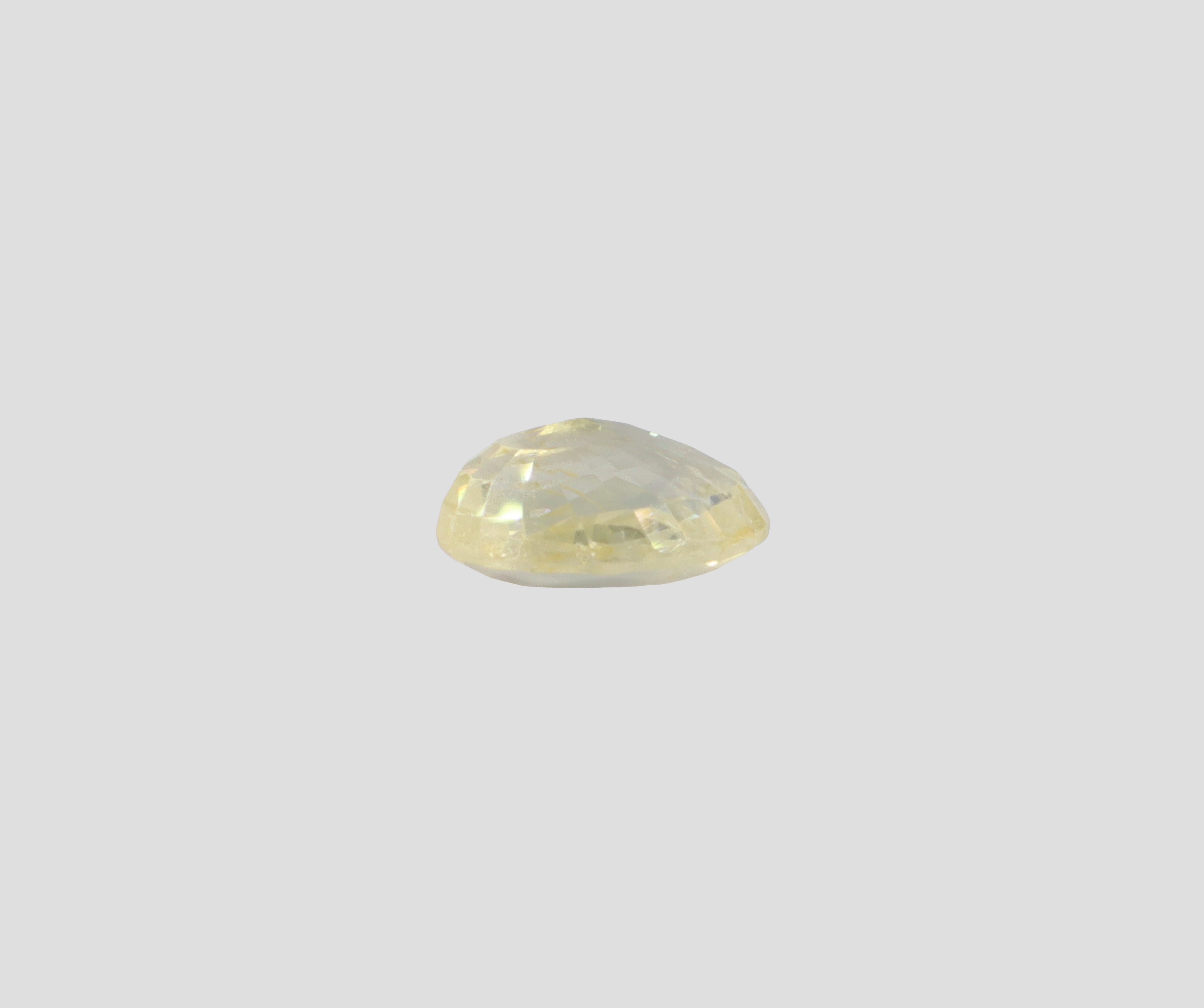 Yellow Sapphire - 6.29 Carats (Ceylonese/Sri Lankan)