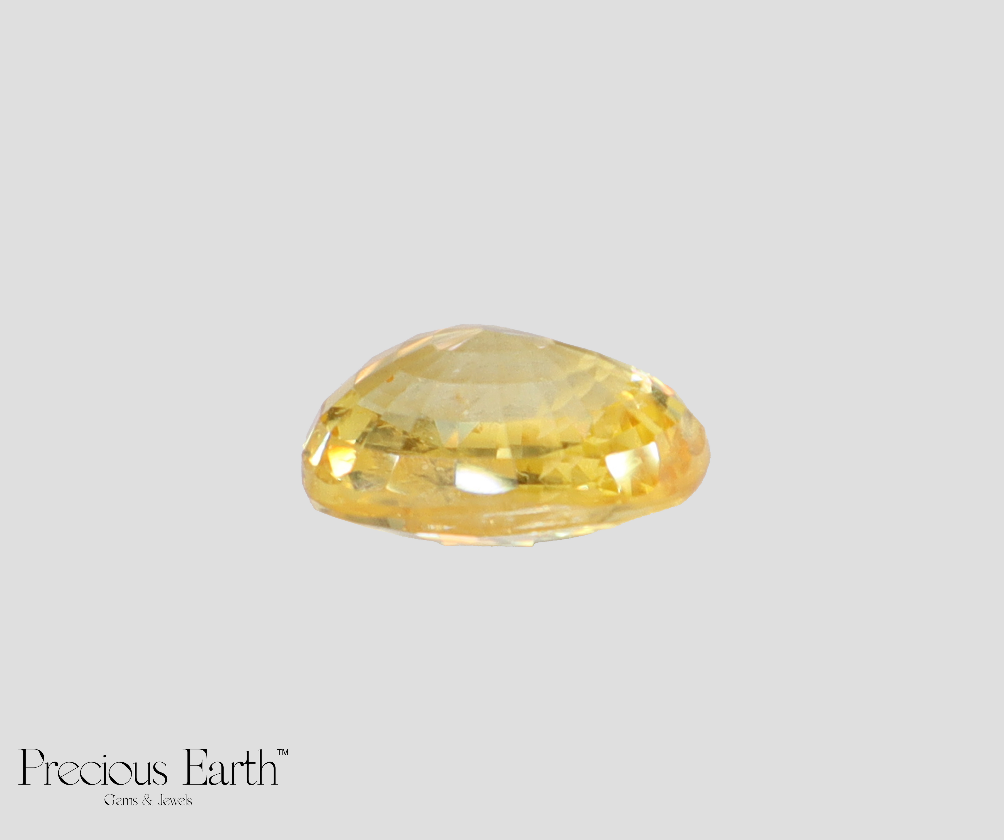 Yellow Sapphire - 7.42 Carats