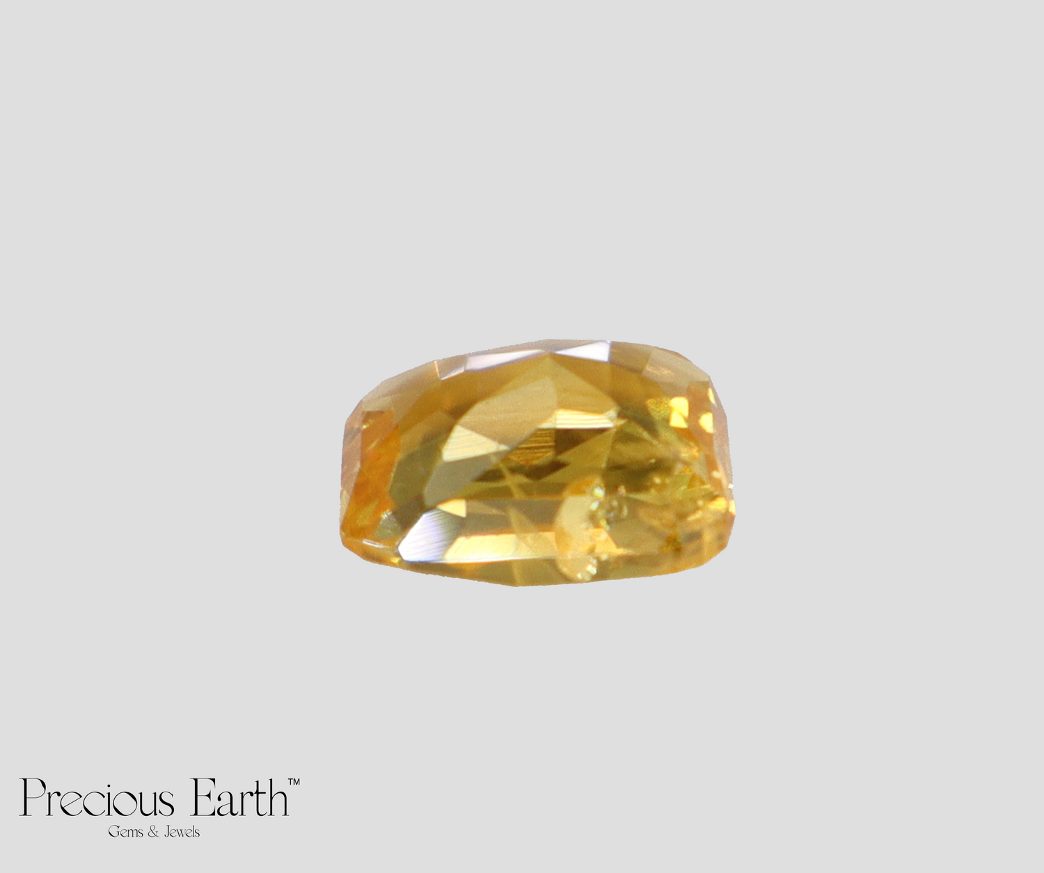 Yellow Sapphire - 3.90 Carats