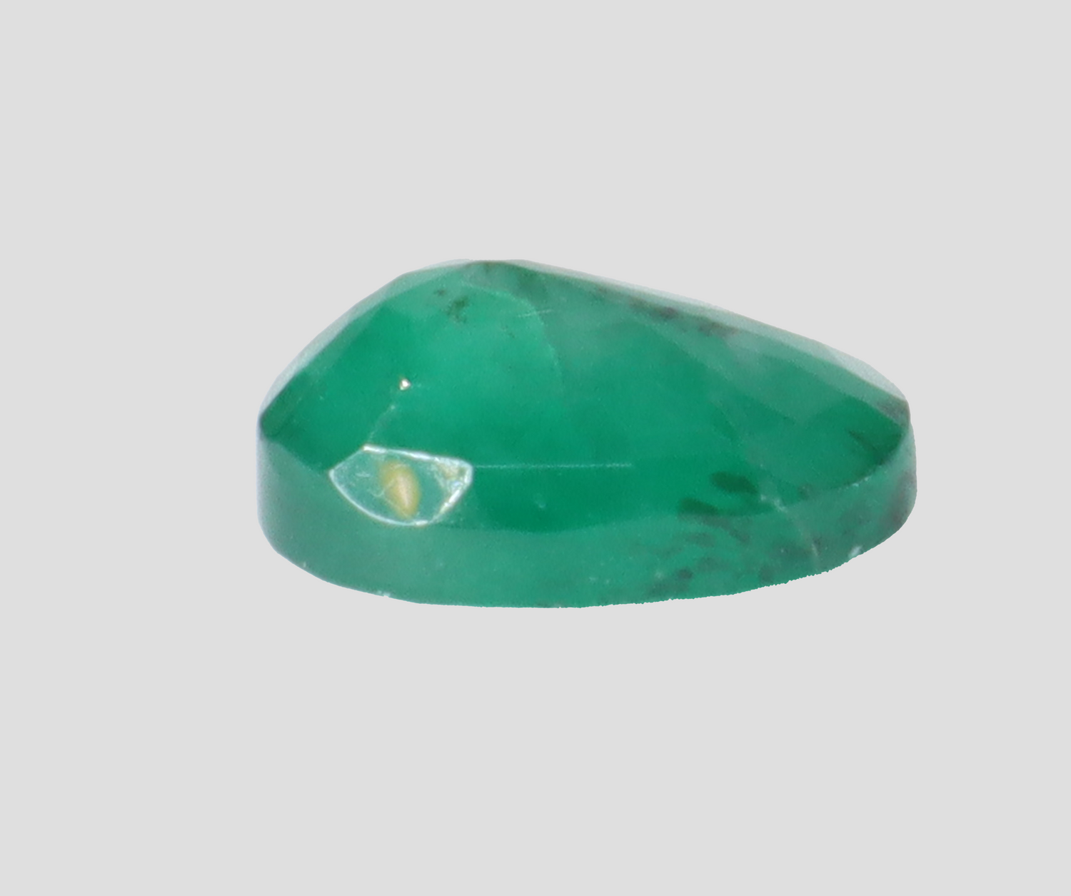 Emerald - 3.99 Carats