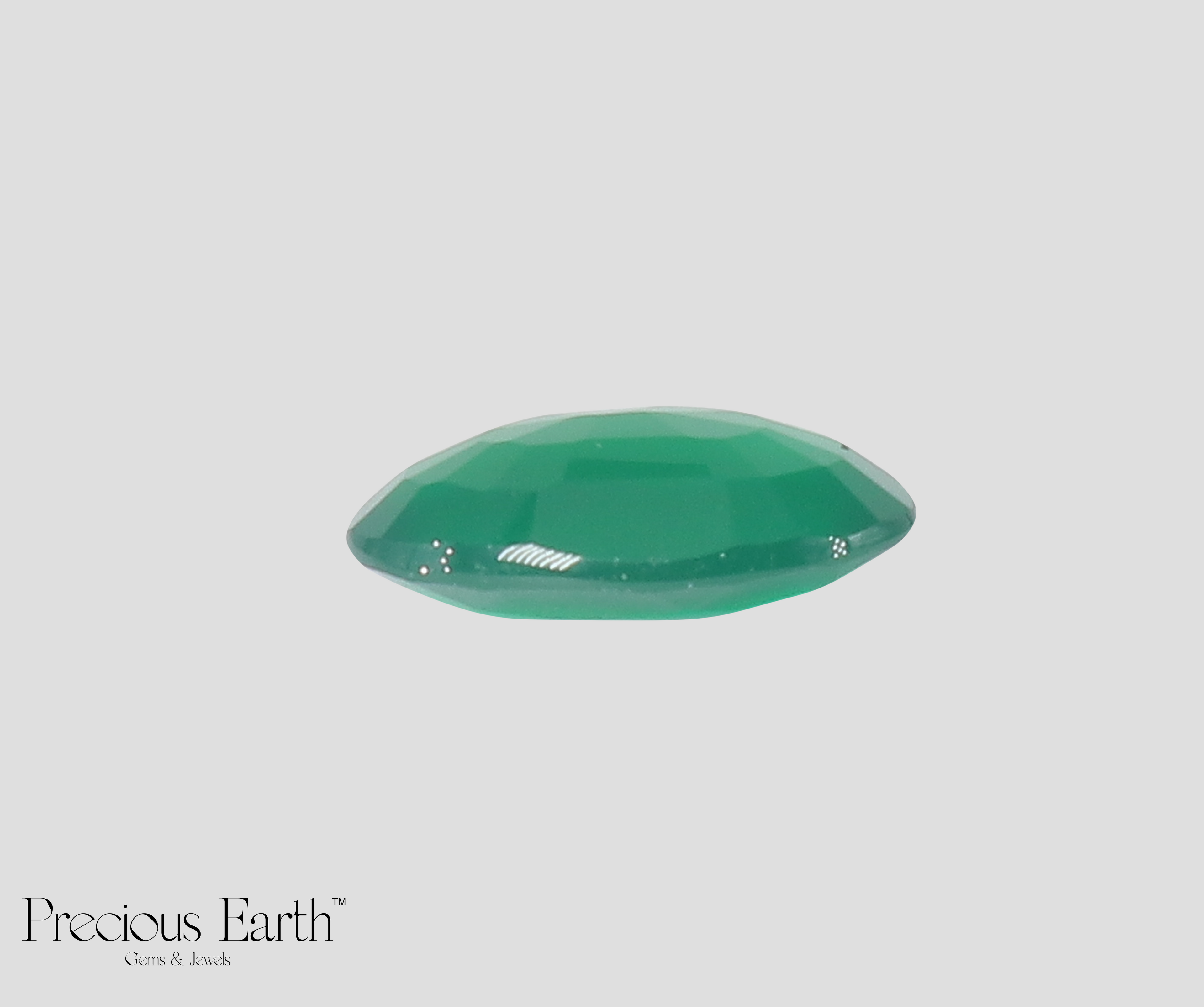 Green Onyx - 8.49 Carats