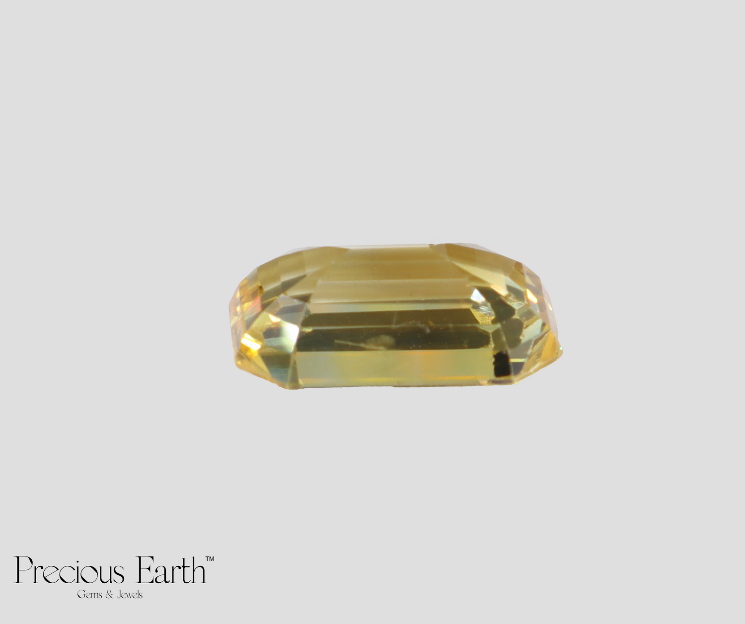 Yellow Sapphire - 6.05 Carats