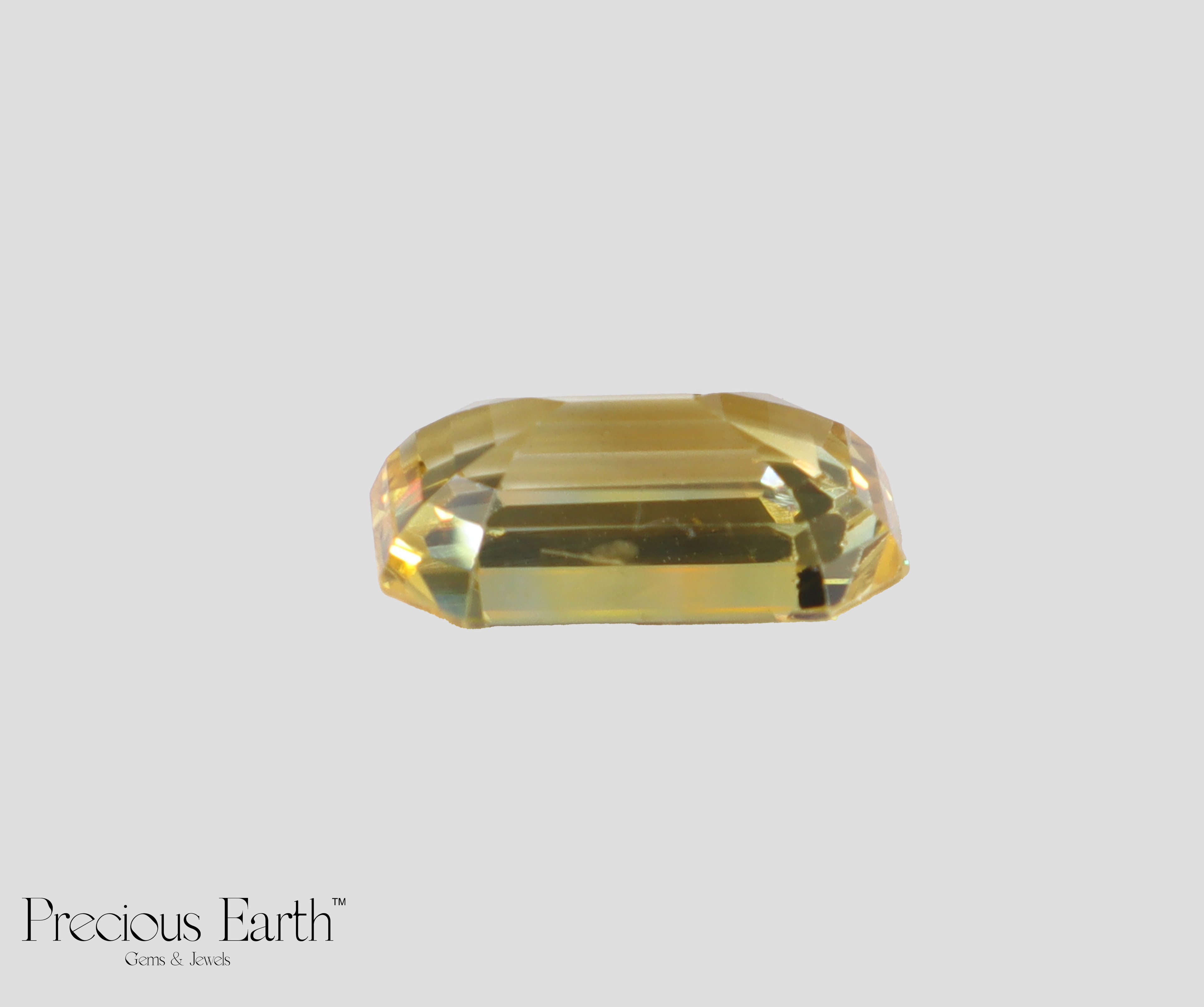 Yellow Sapphire - 6.05 Carats