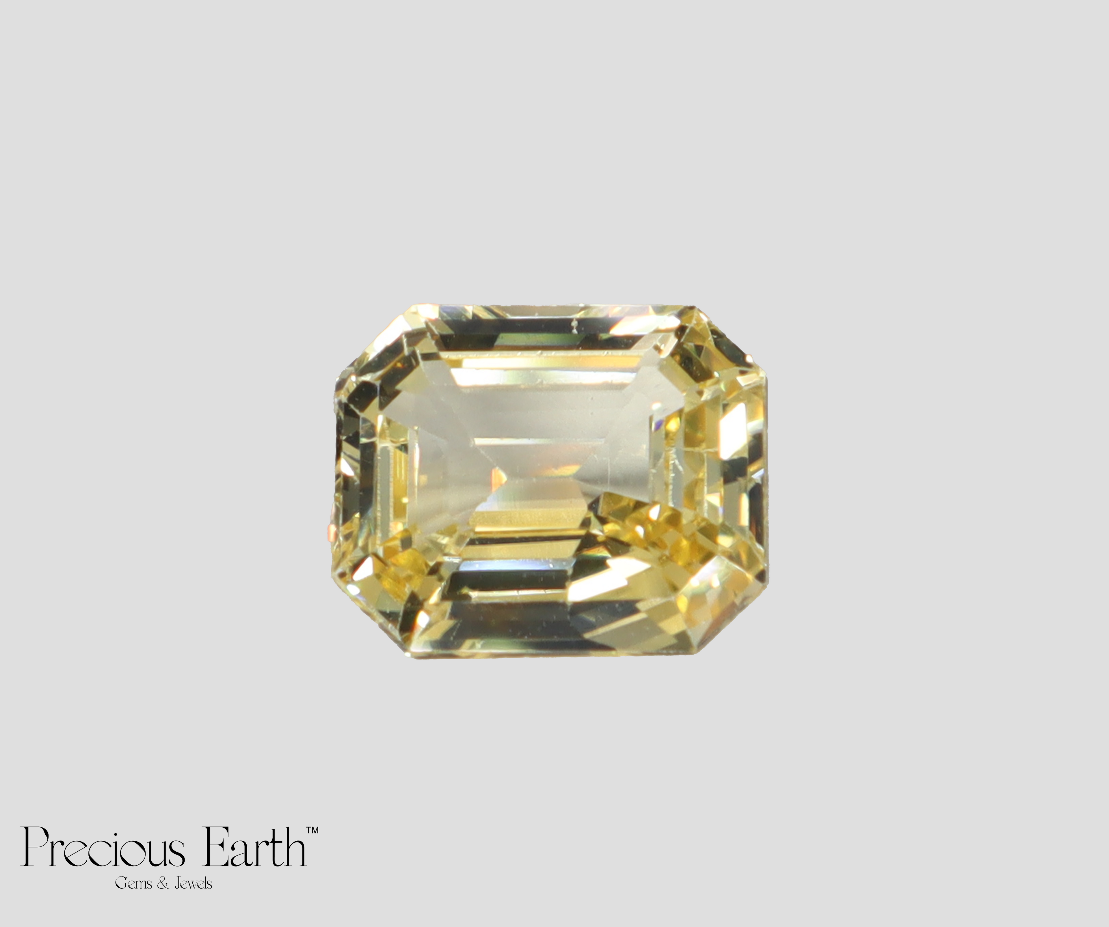 Yellow Sapphire - 5.61 Carats