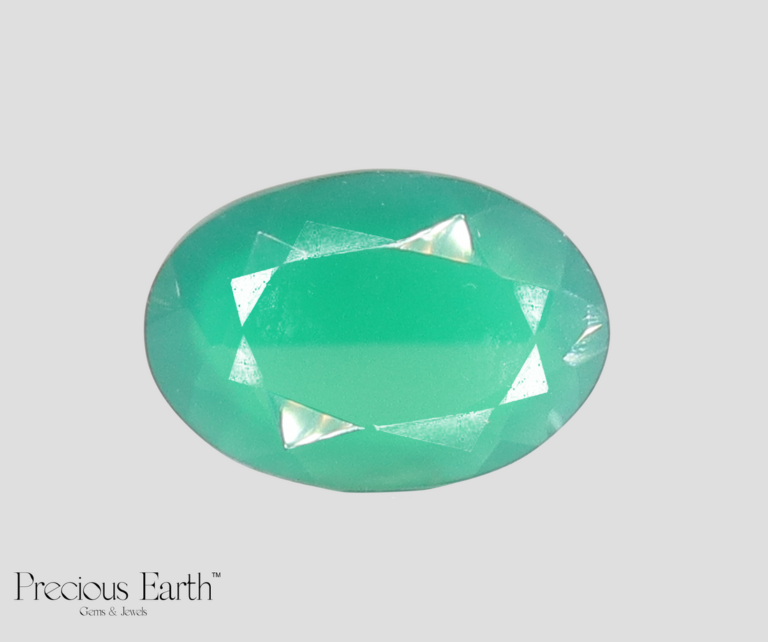 Green Onyx - 7.74 Carats