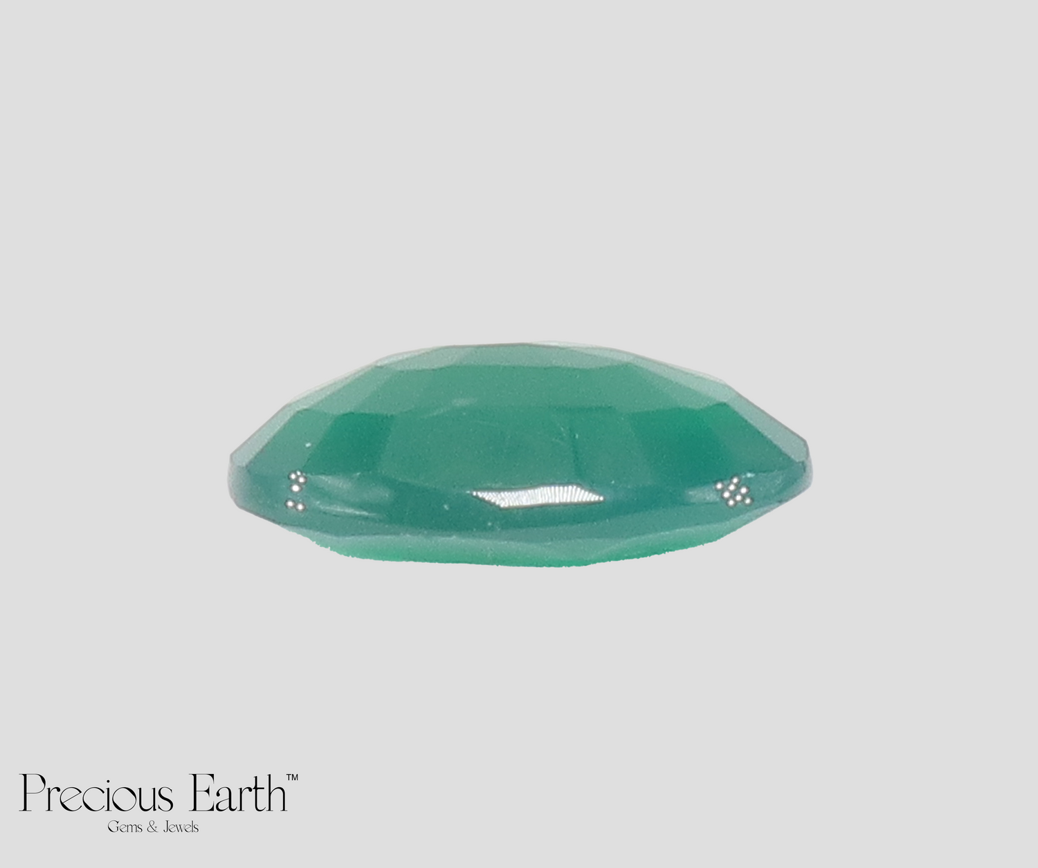 Green Onyx - 7.84 Carats